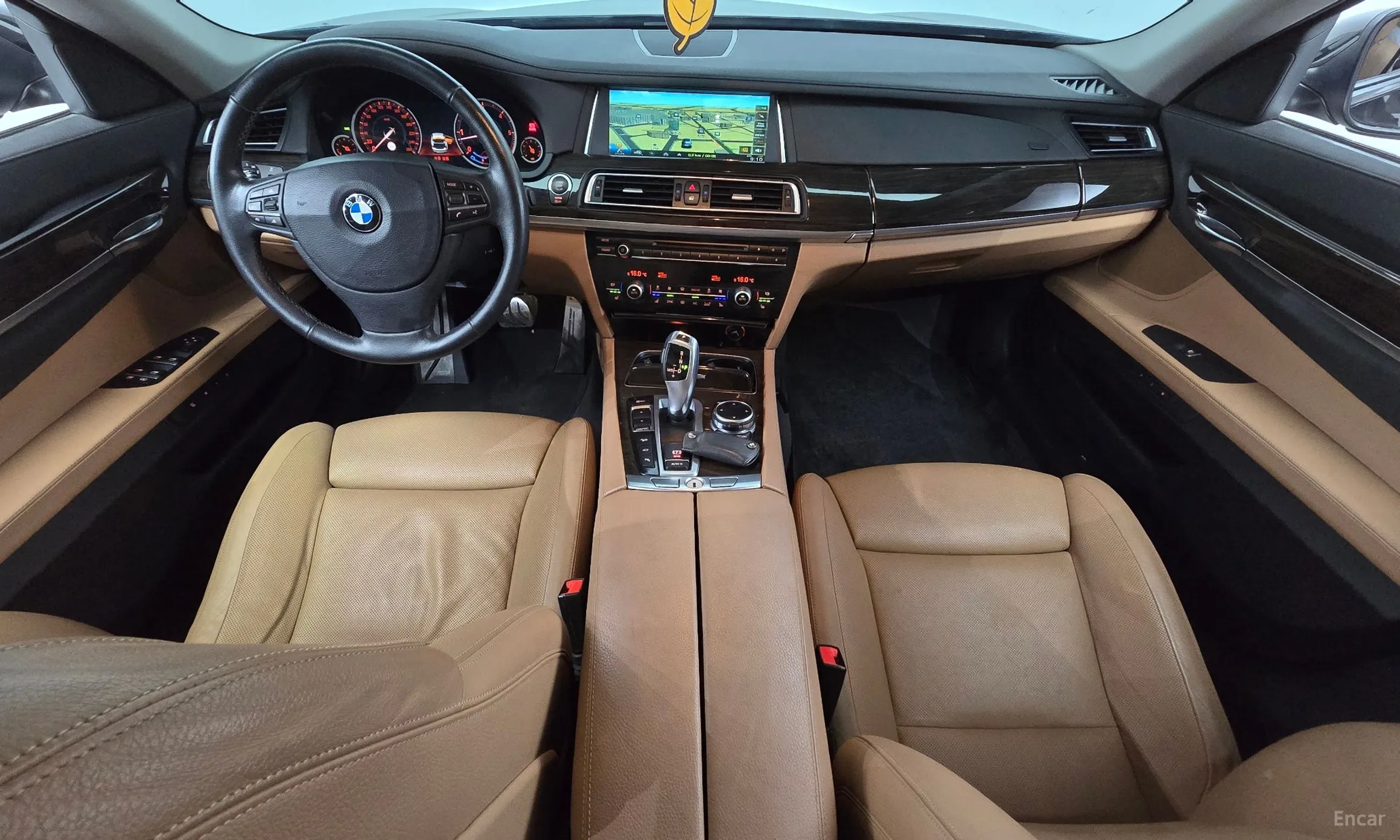 BMW 7 Series (F01) превью 4