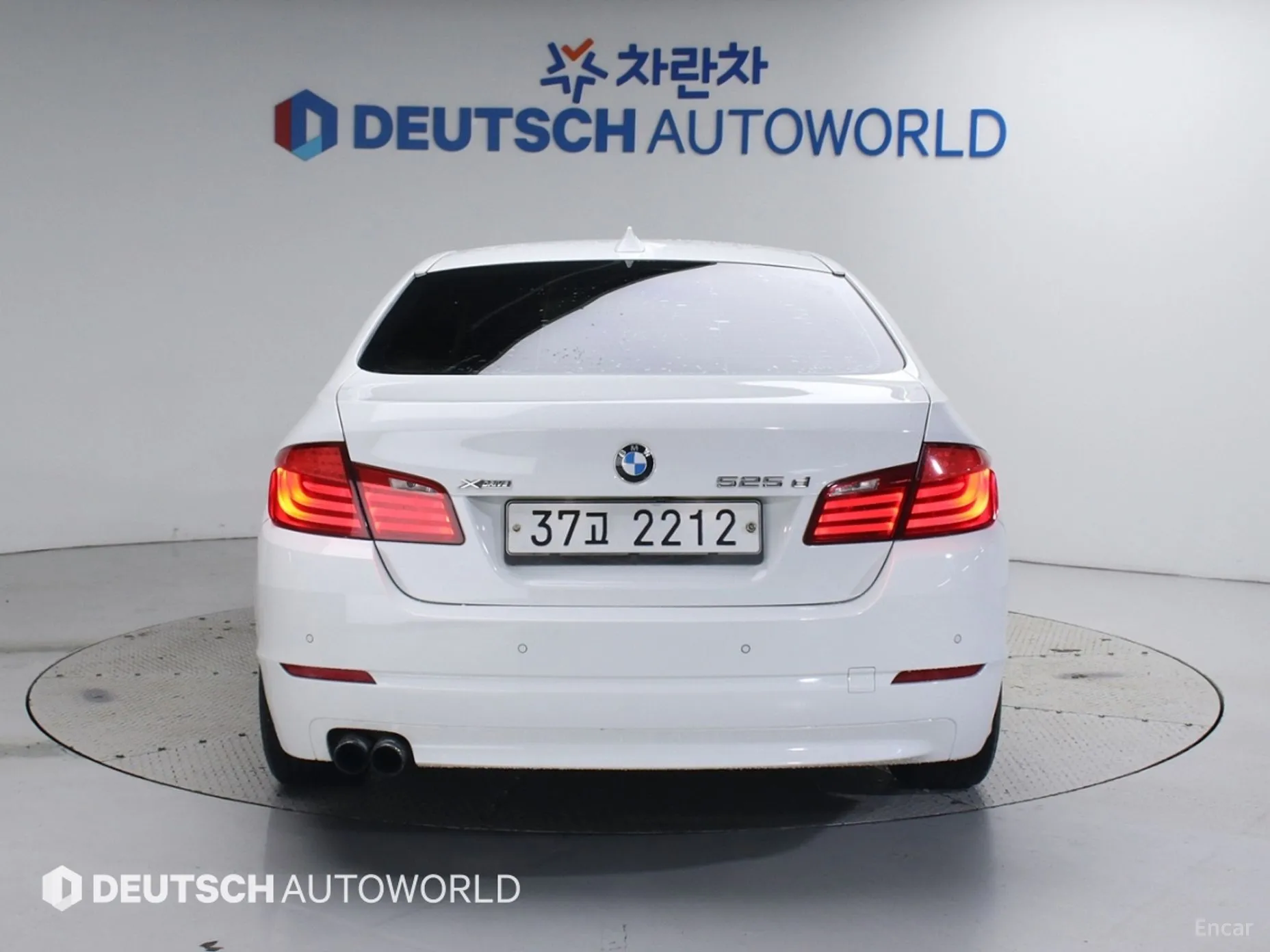 BMW 5 Series (F10) превью 3