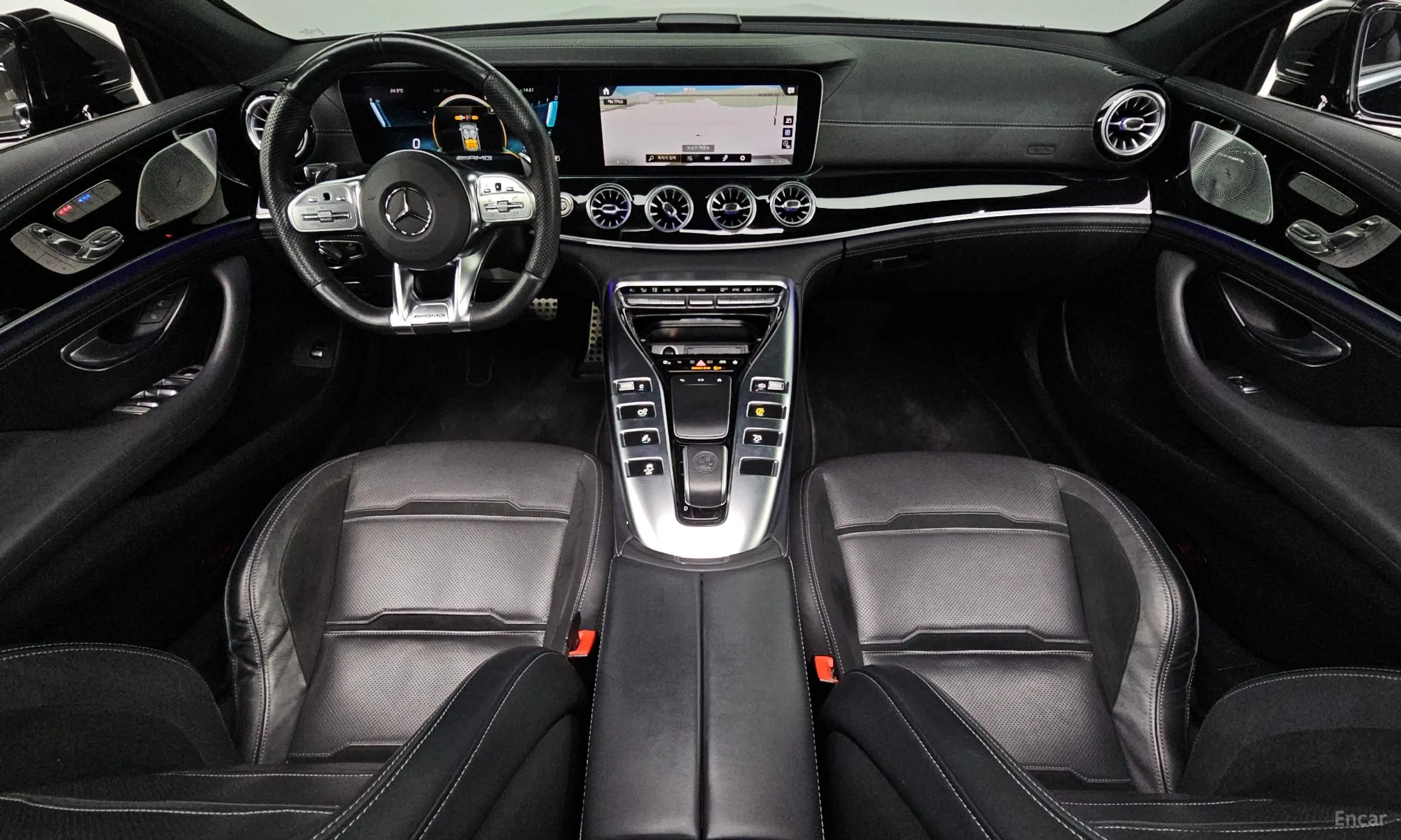 Mercedes Benz AMG GT превью 4