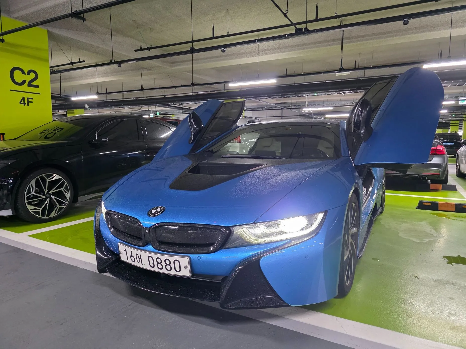 BMW i8