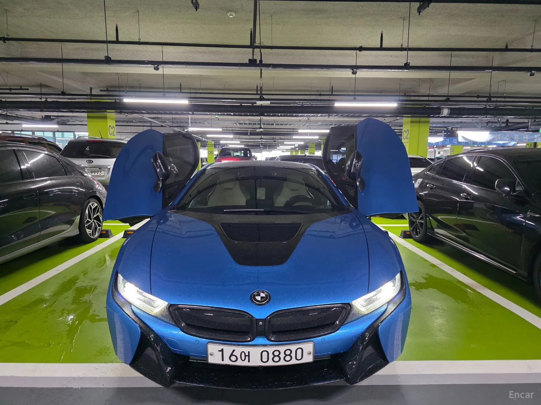 BMW i8