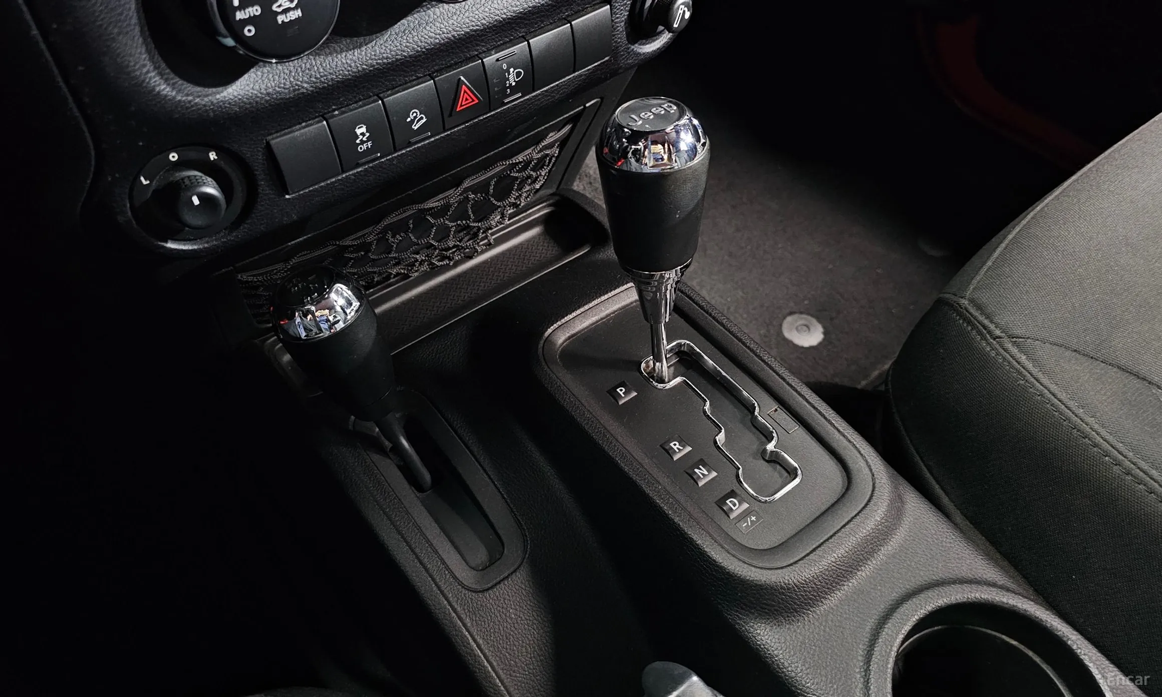 Jeep Wrangler (JK) превью 9