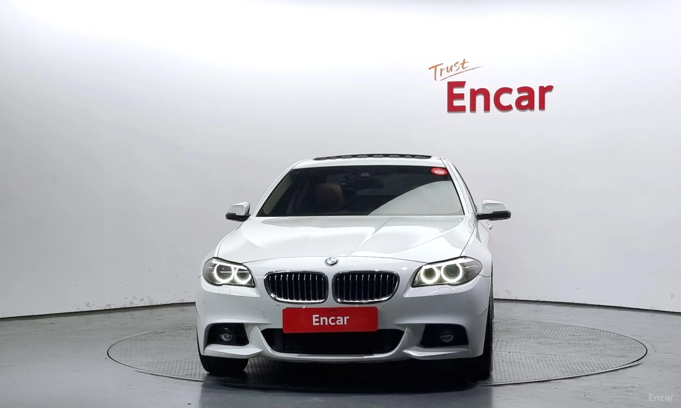 BMW 5 Series (F10) превью 2