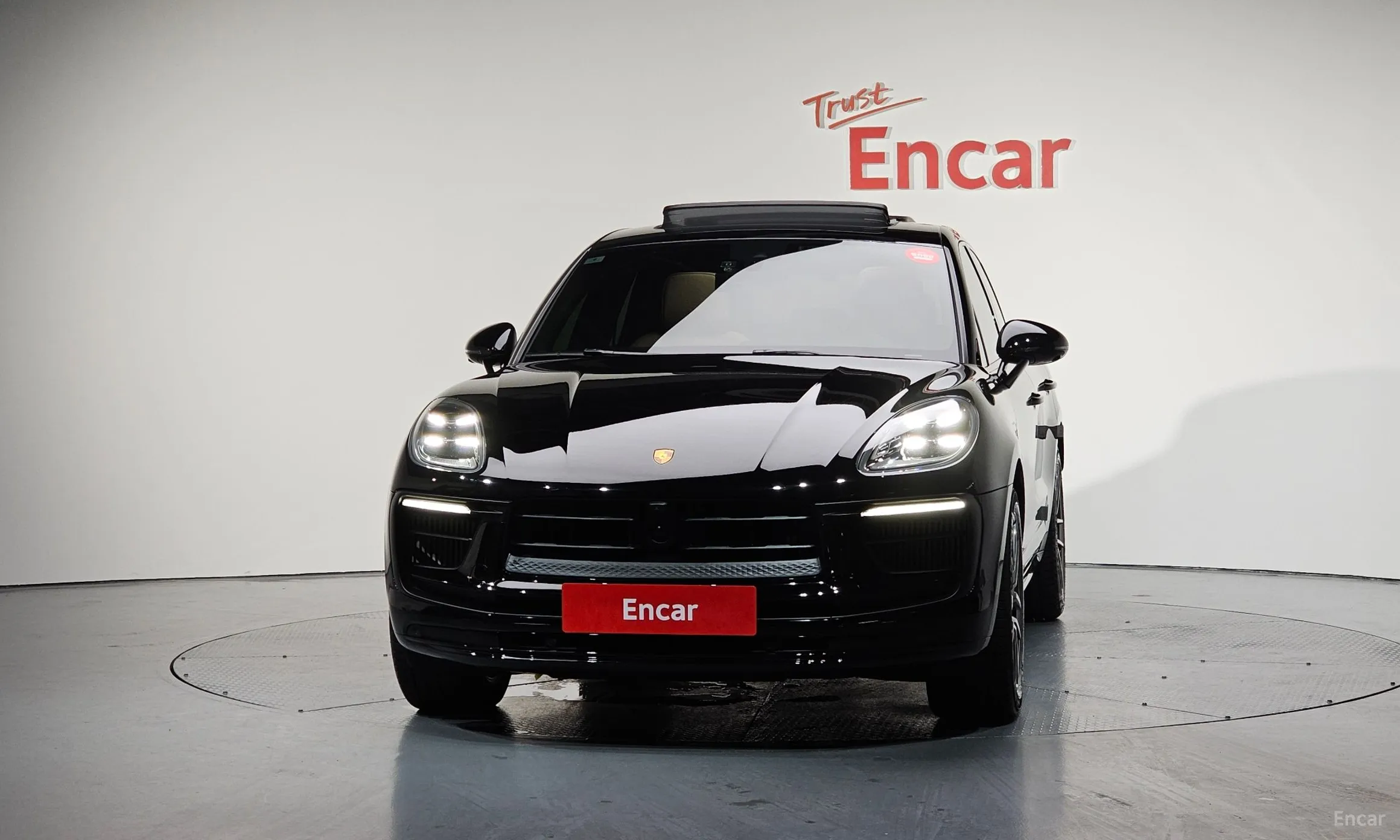 Porsche Macan превью 2