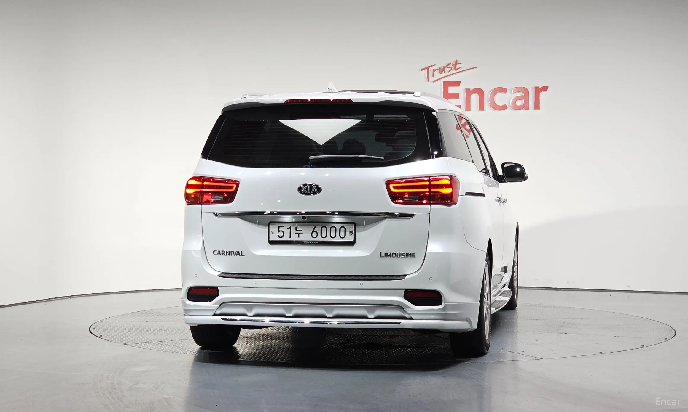 Kia Carnival превью 3