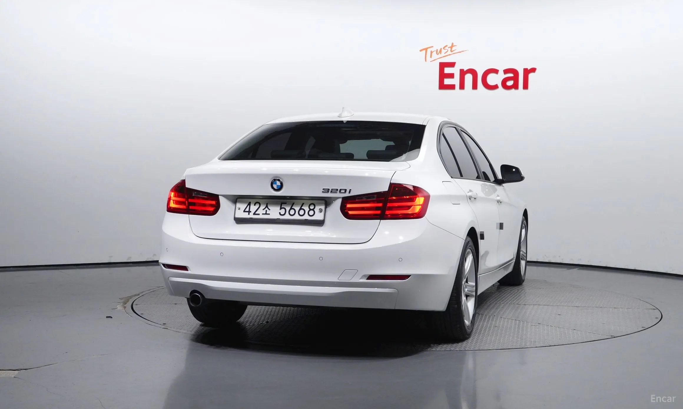 BMW 3 Series (F30) превью 3