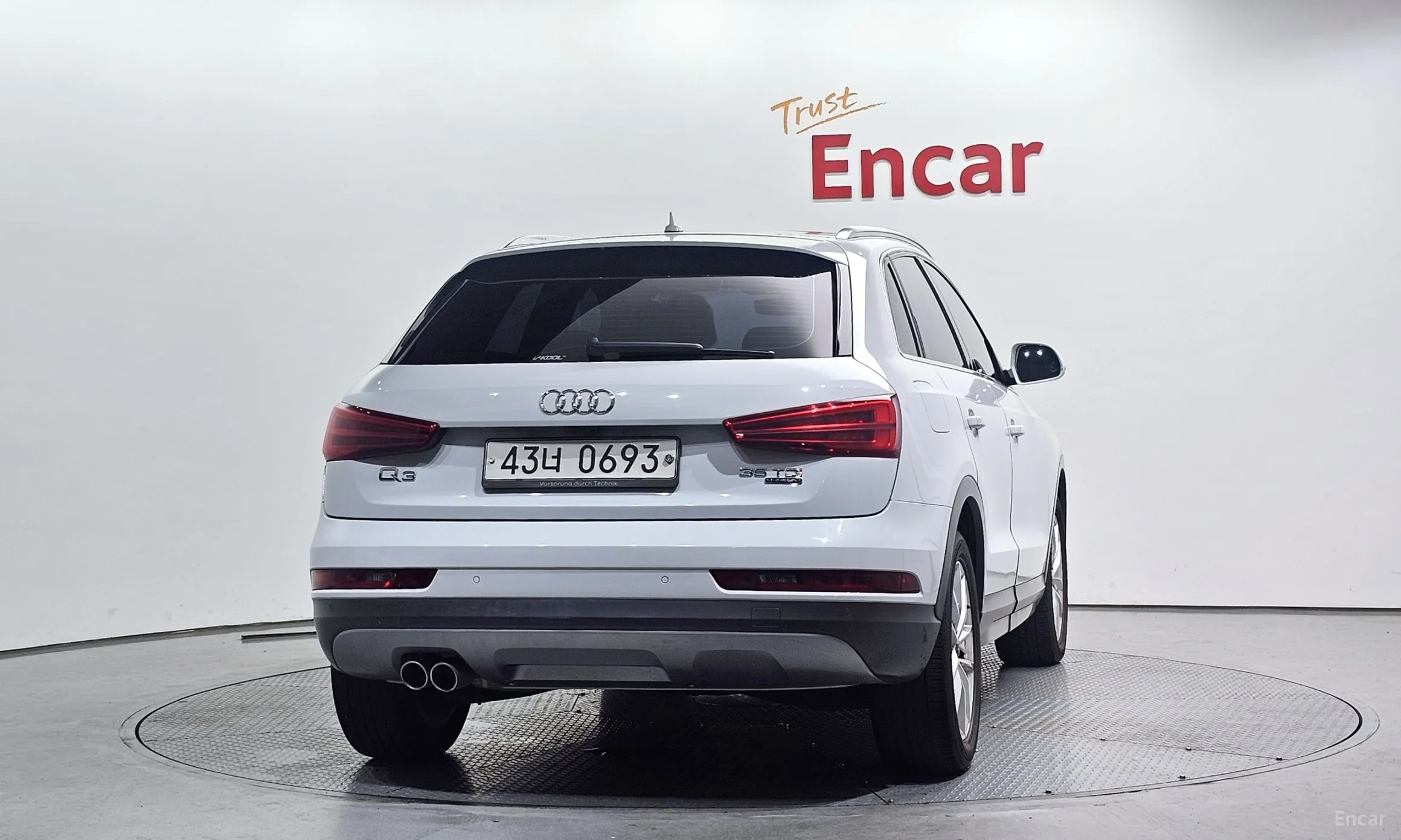 Audi Q3 превью 3