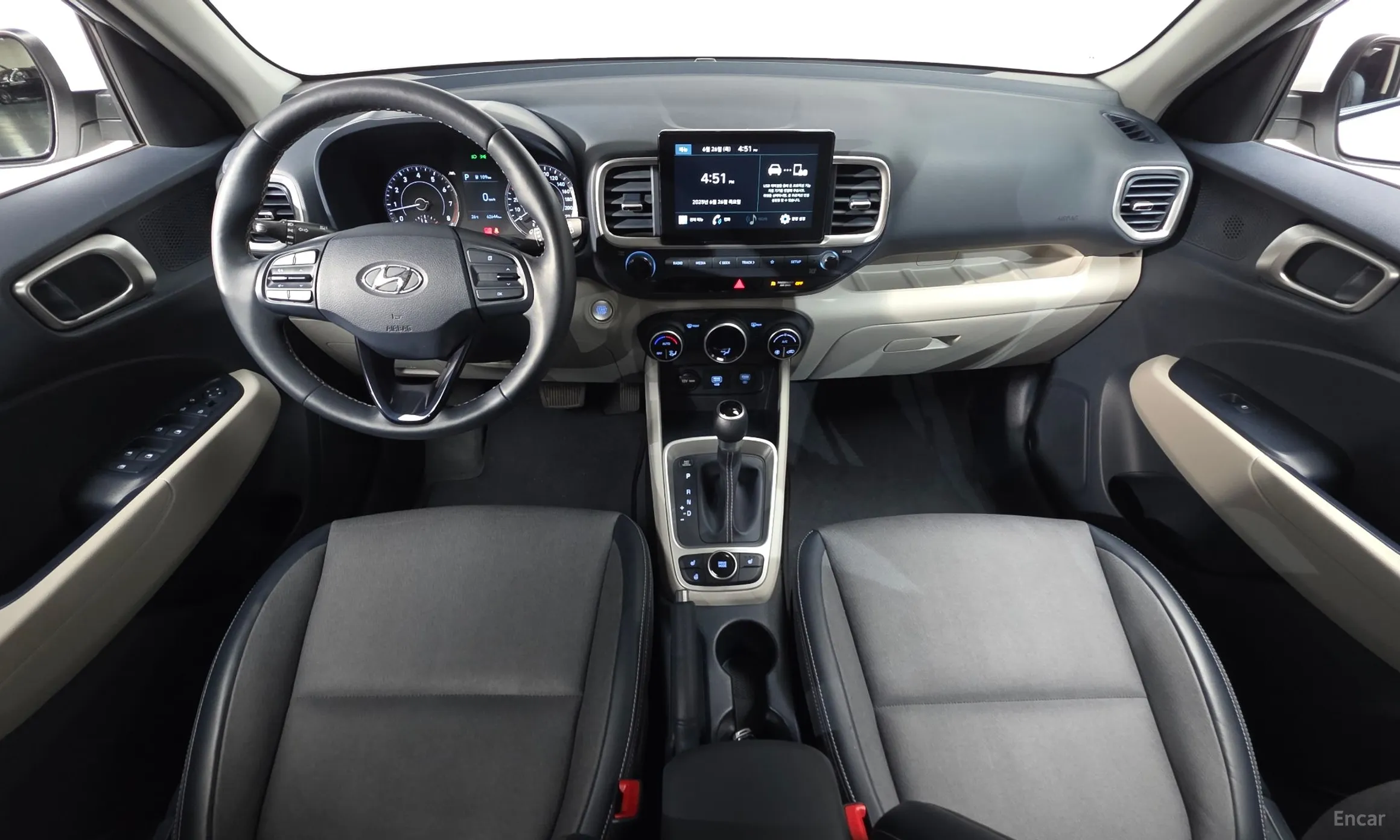Hyundai Venue превью 4