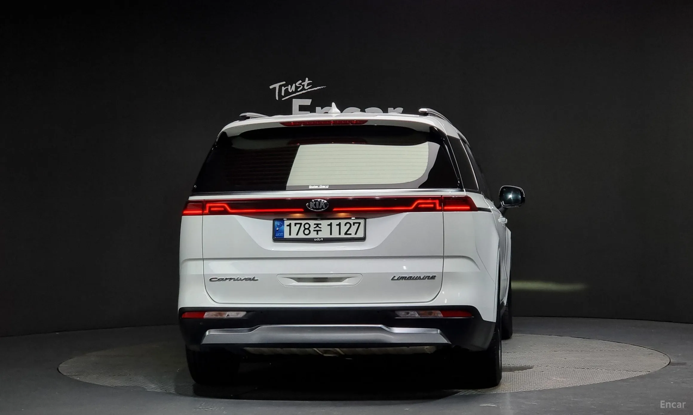 Kia Carnival Gen 4 превью 3