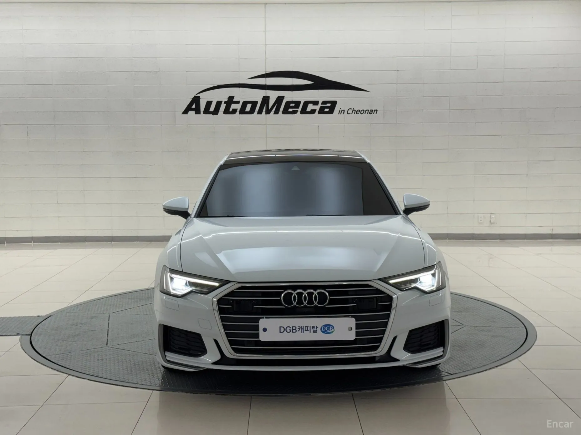 Audi A6 (C8) превью 2