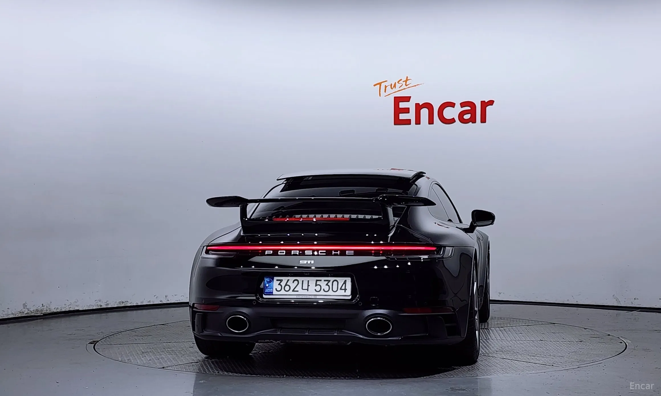 Porsche 911 (992) превью 3