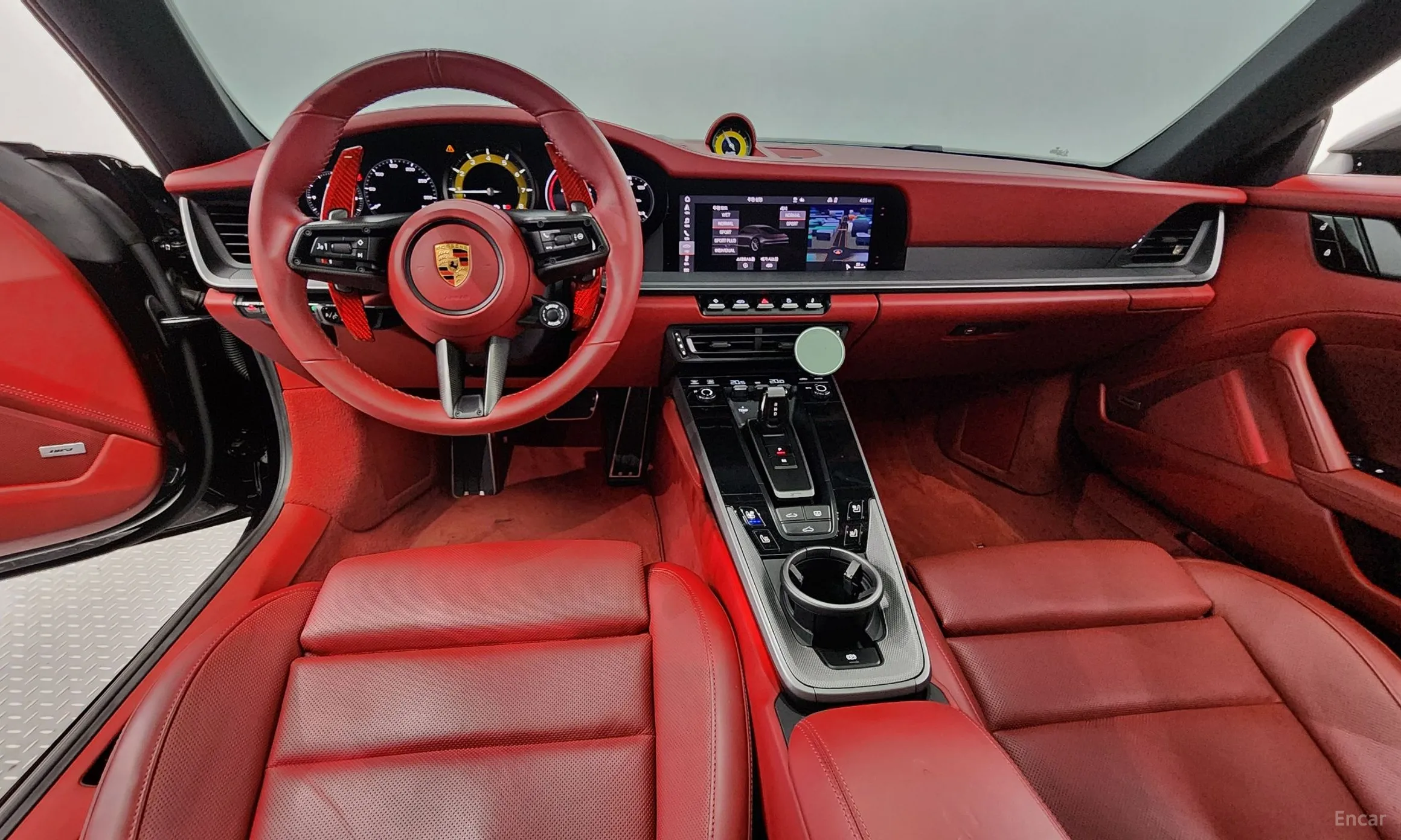 Porsche 911 (992) превью 4
