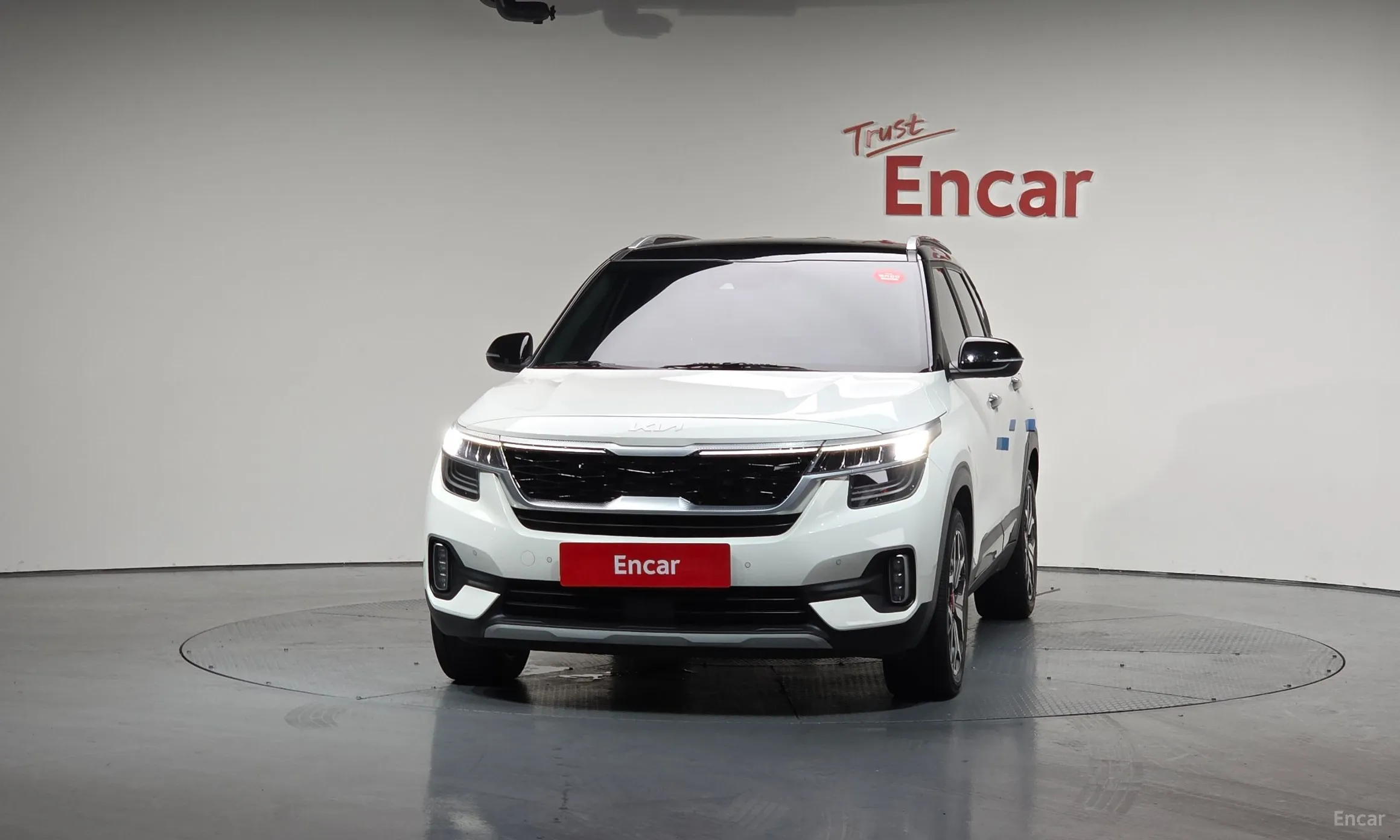 Kia Seltos превью 2