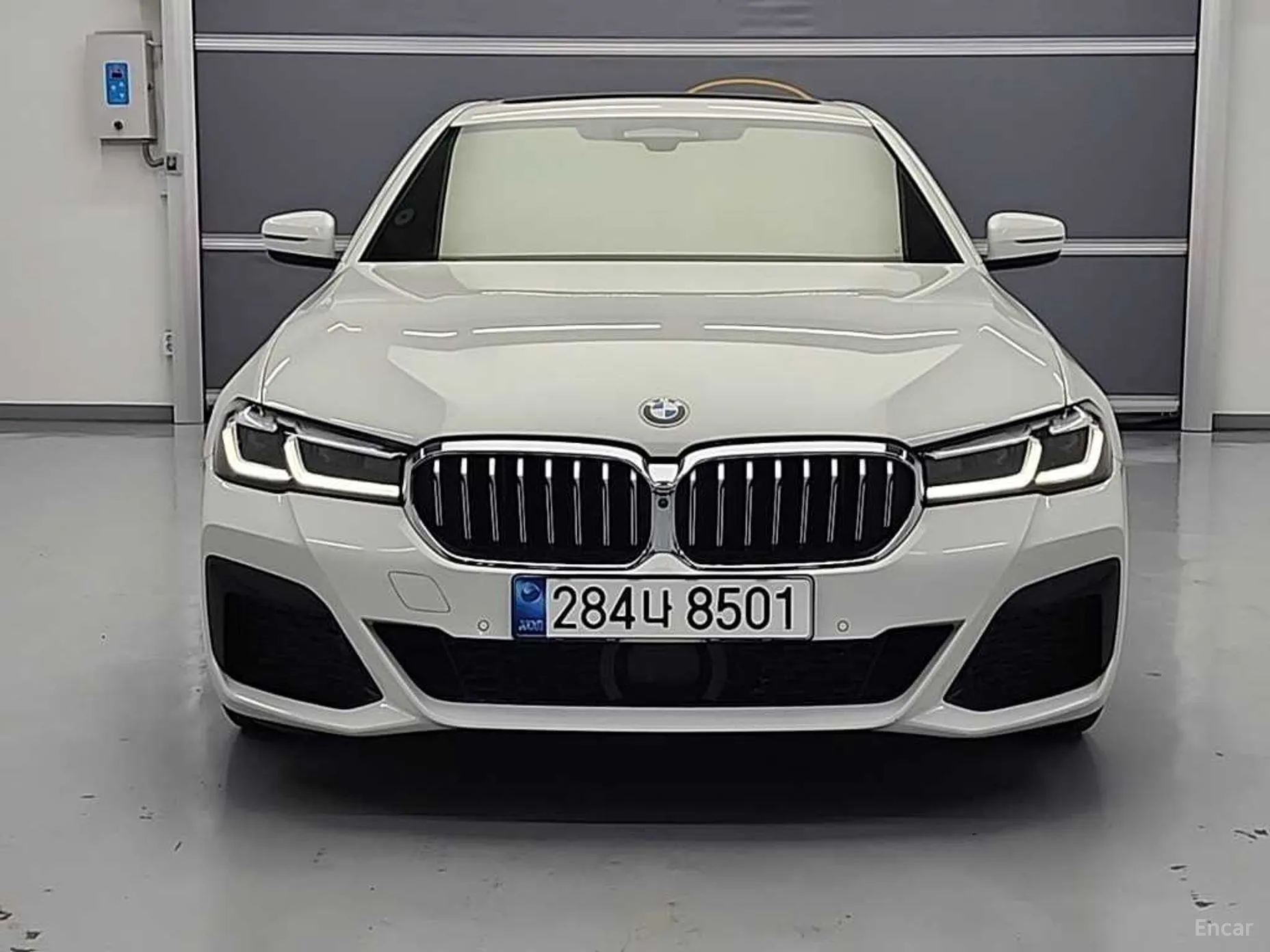 BMW 5 Series (G30) превью 2