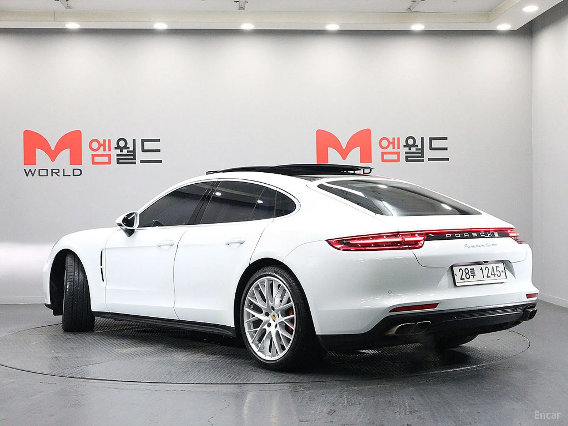Porsche Panamera (971) превью 3