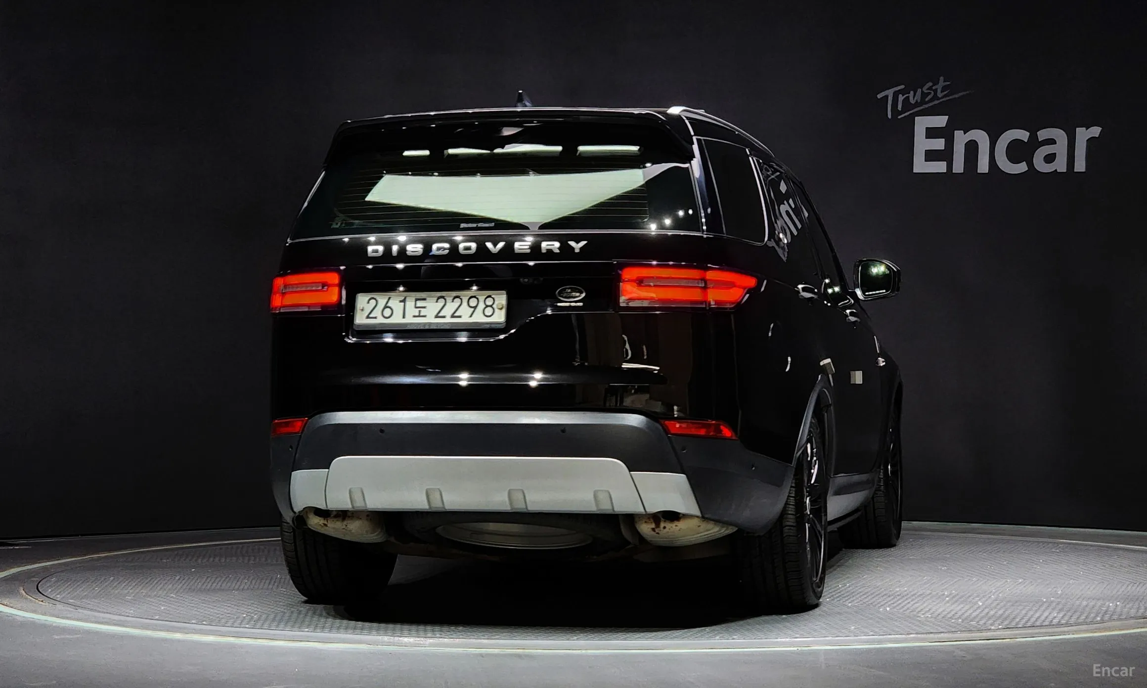 Land Rover Discovery 5 превью 3