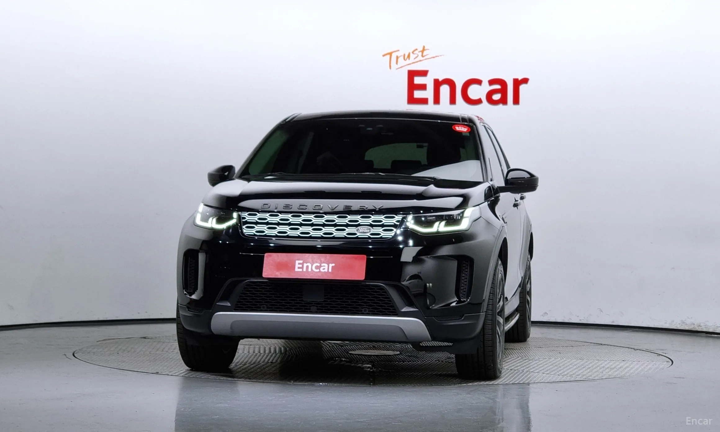 Land Rover Discovery Sports превью 2