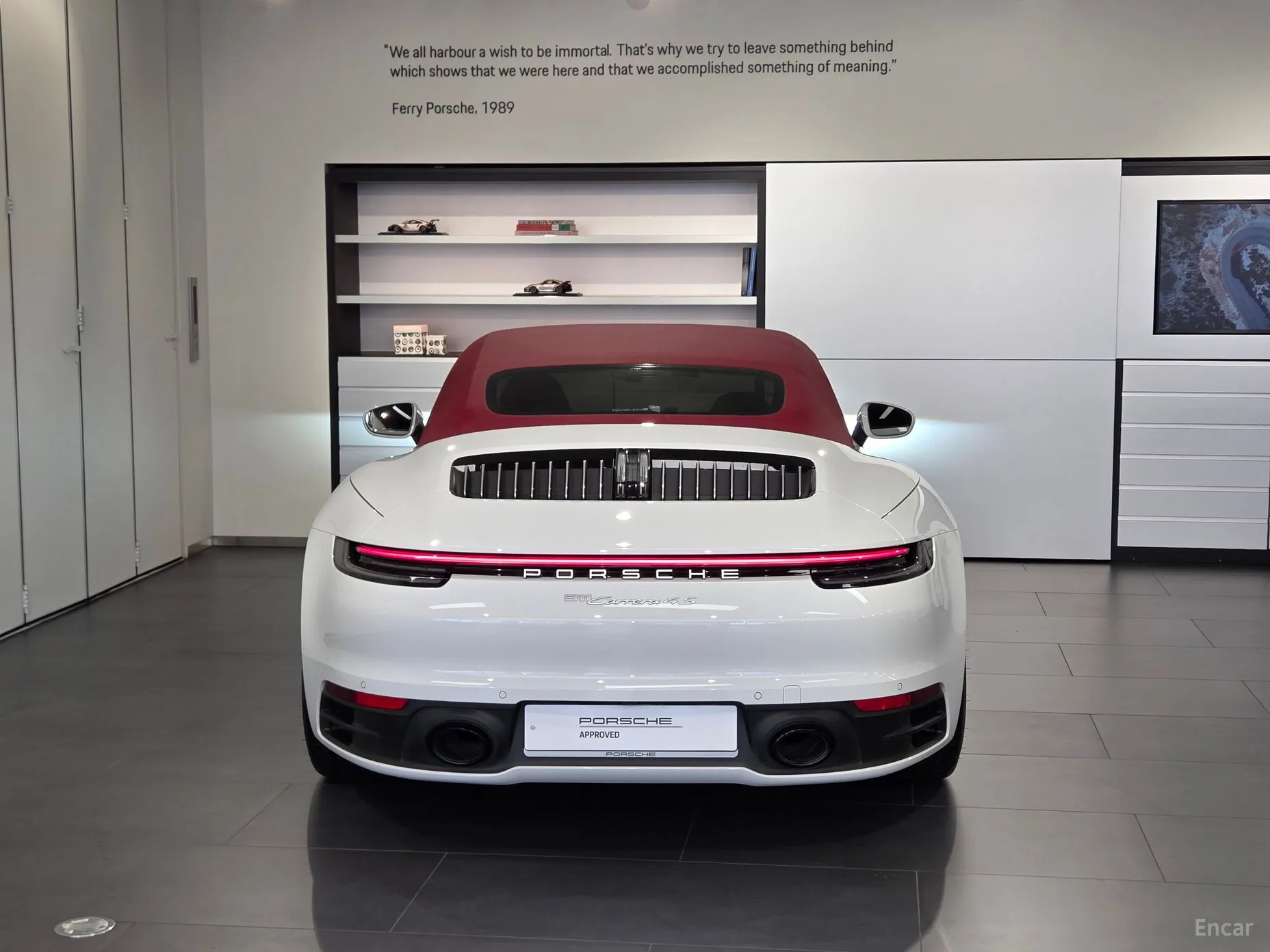 Porsche 911 (992) превью 3