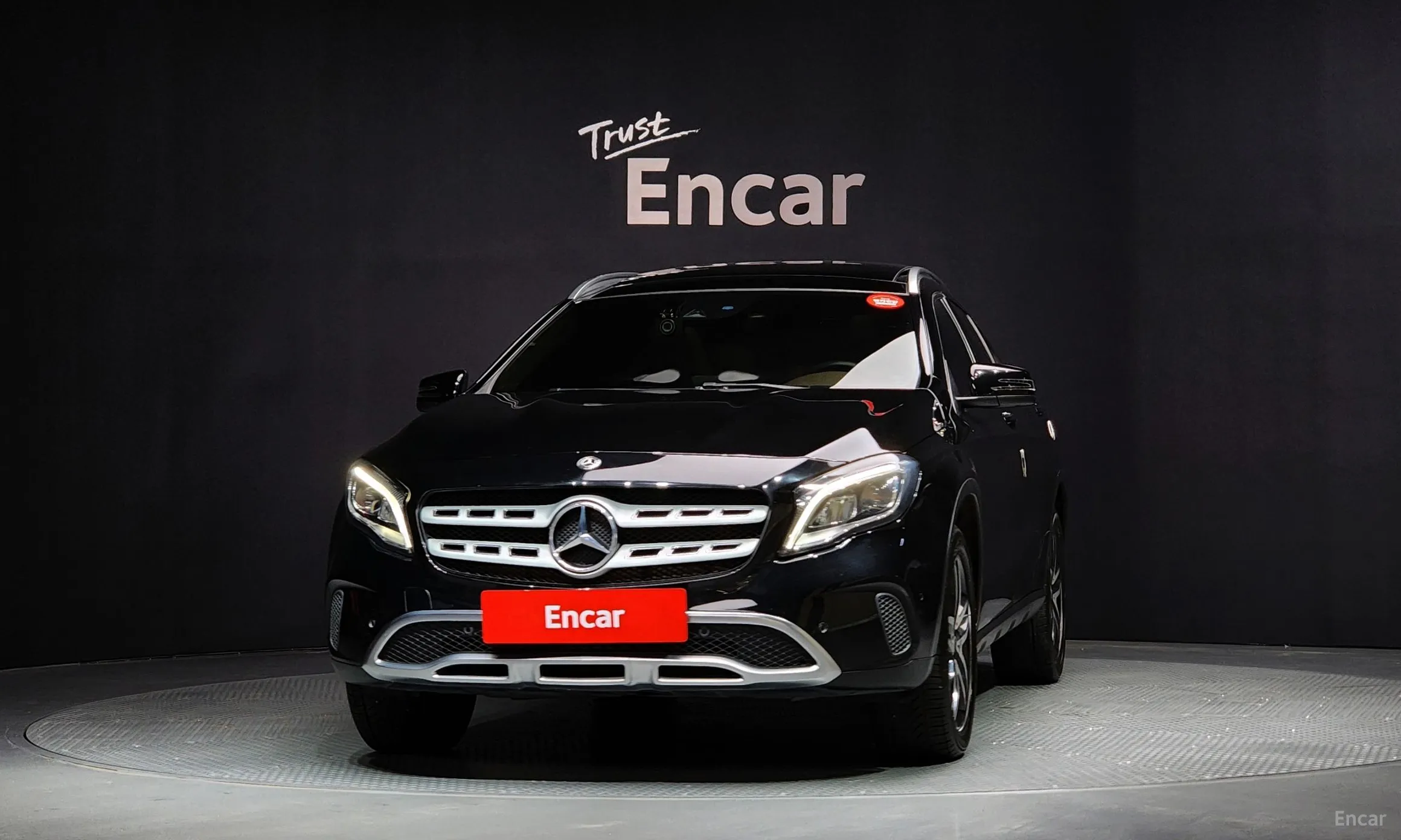 Mercedes Benz GLA-Class X156