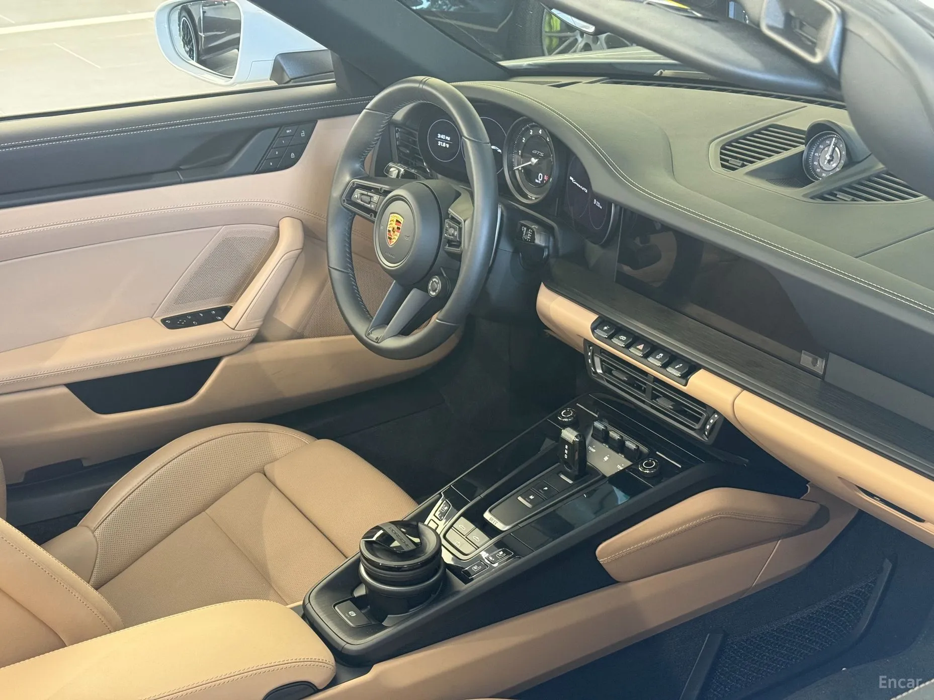 Porsche 911 (992) превью 4