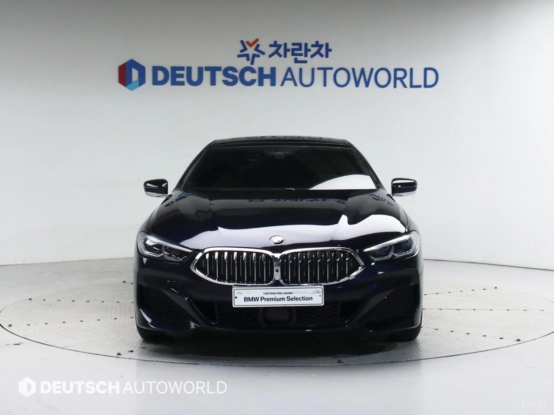 BMW 8-series (G15) превью 2