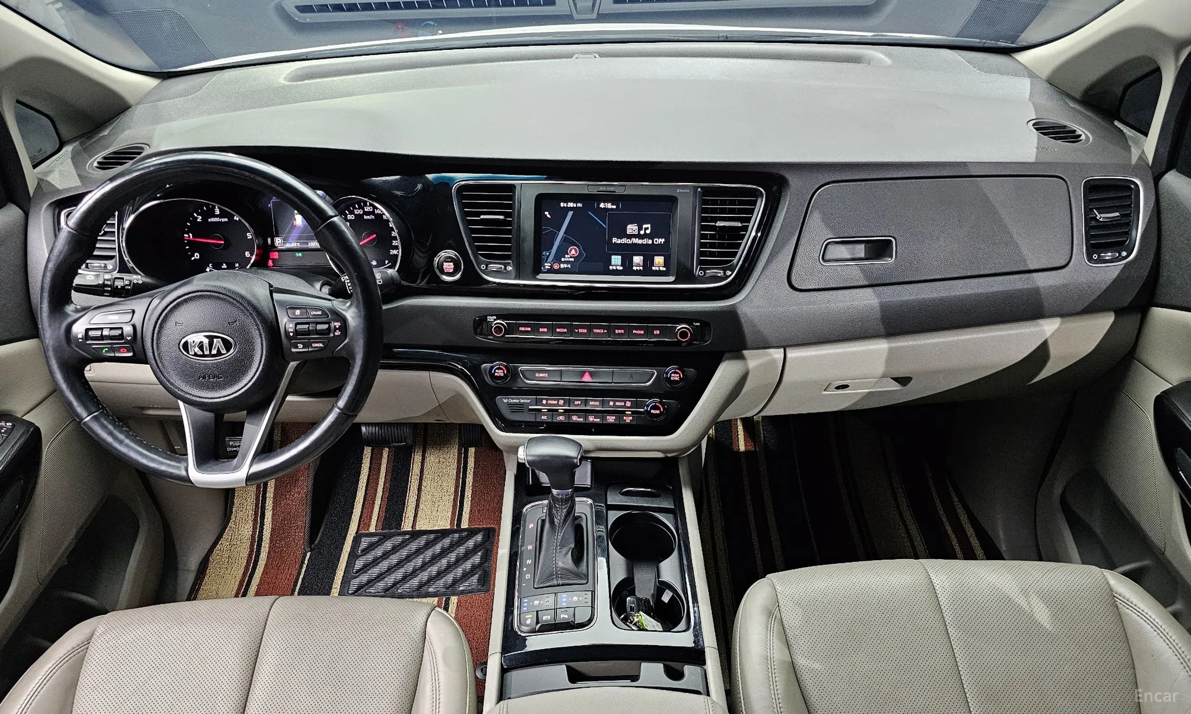 Kia Carnival превью 4