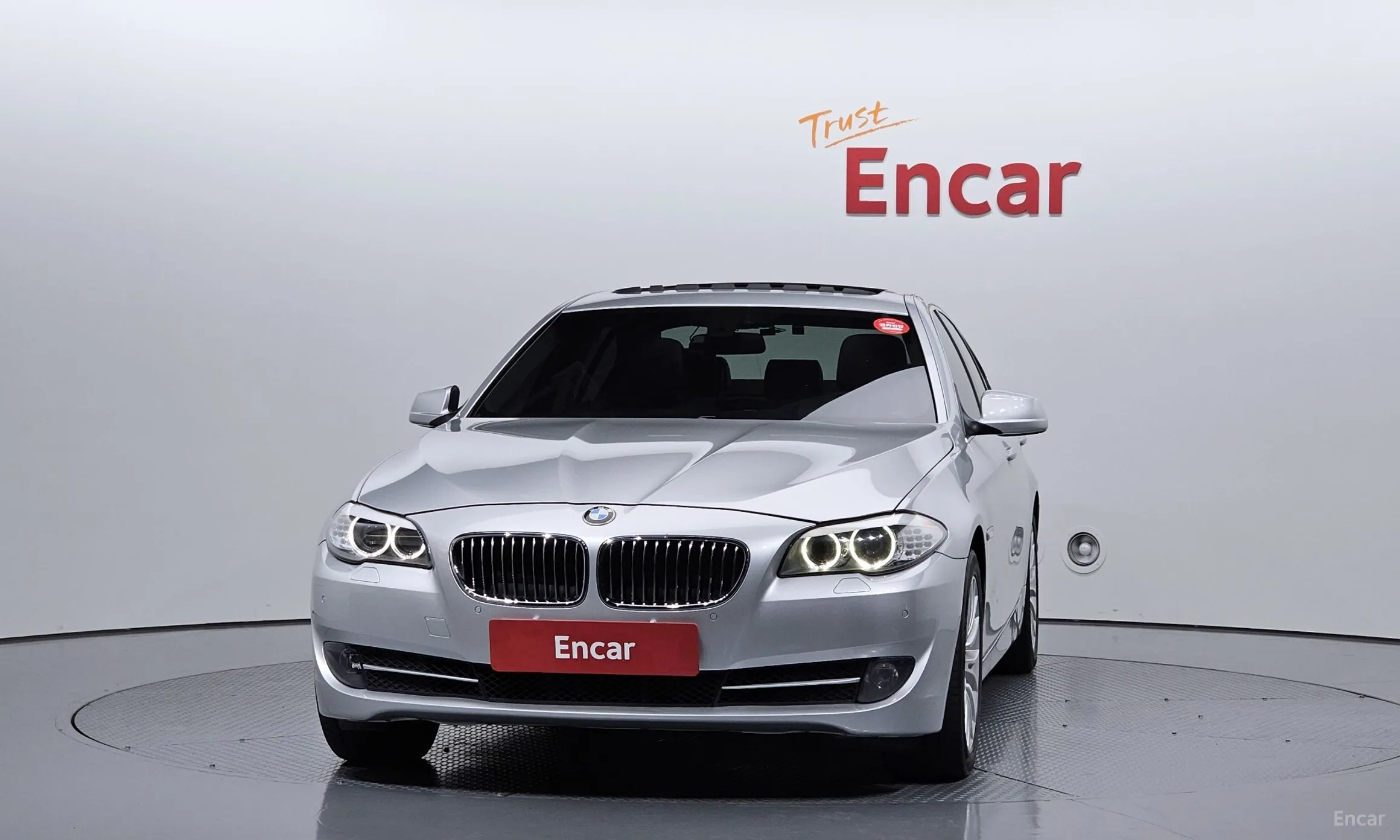 BMW 5 Series (F10) превью 2