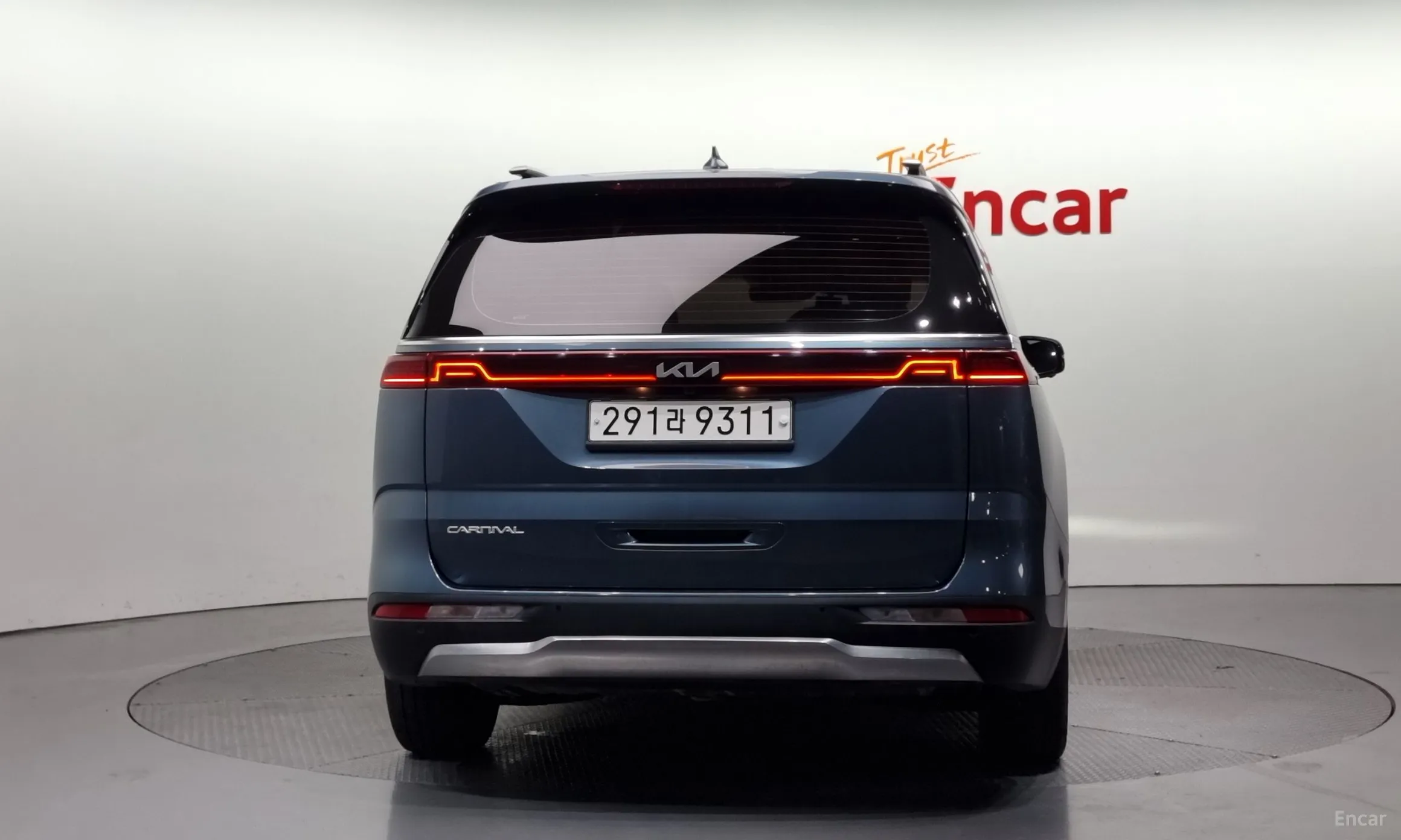 Kia Carnival Gen 4 превью 3