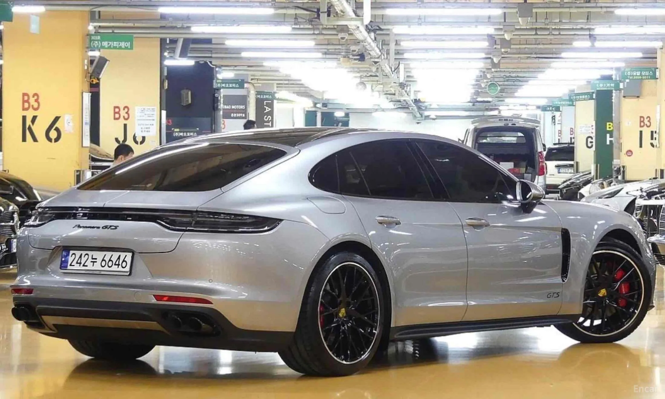Porsche Panamera (972)