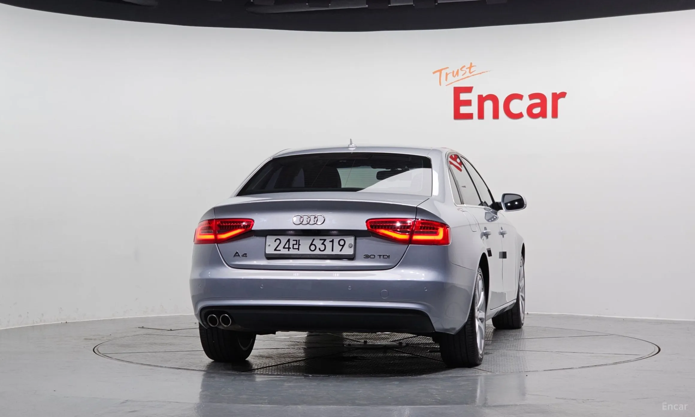 Audi New A4 превью 3