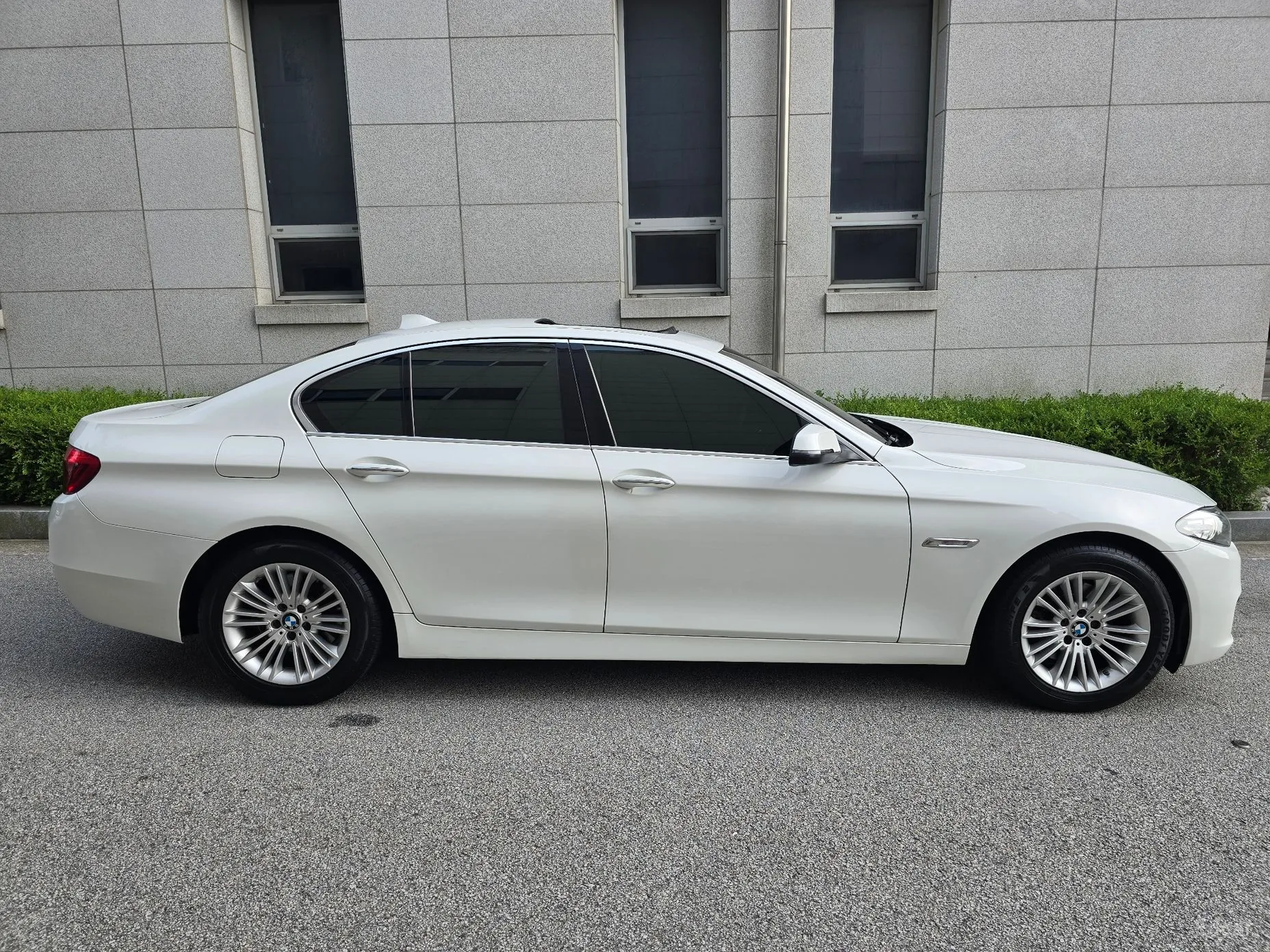 BMW 5 Series (F10) превью 3