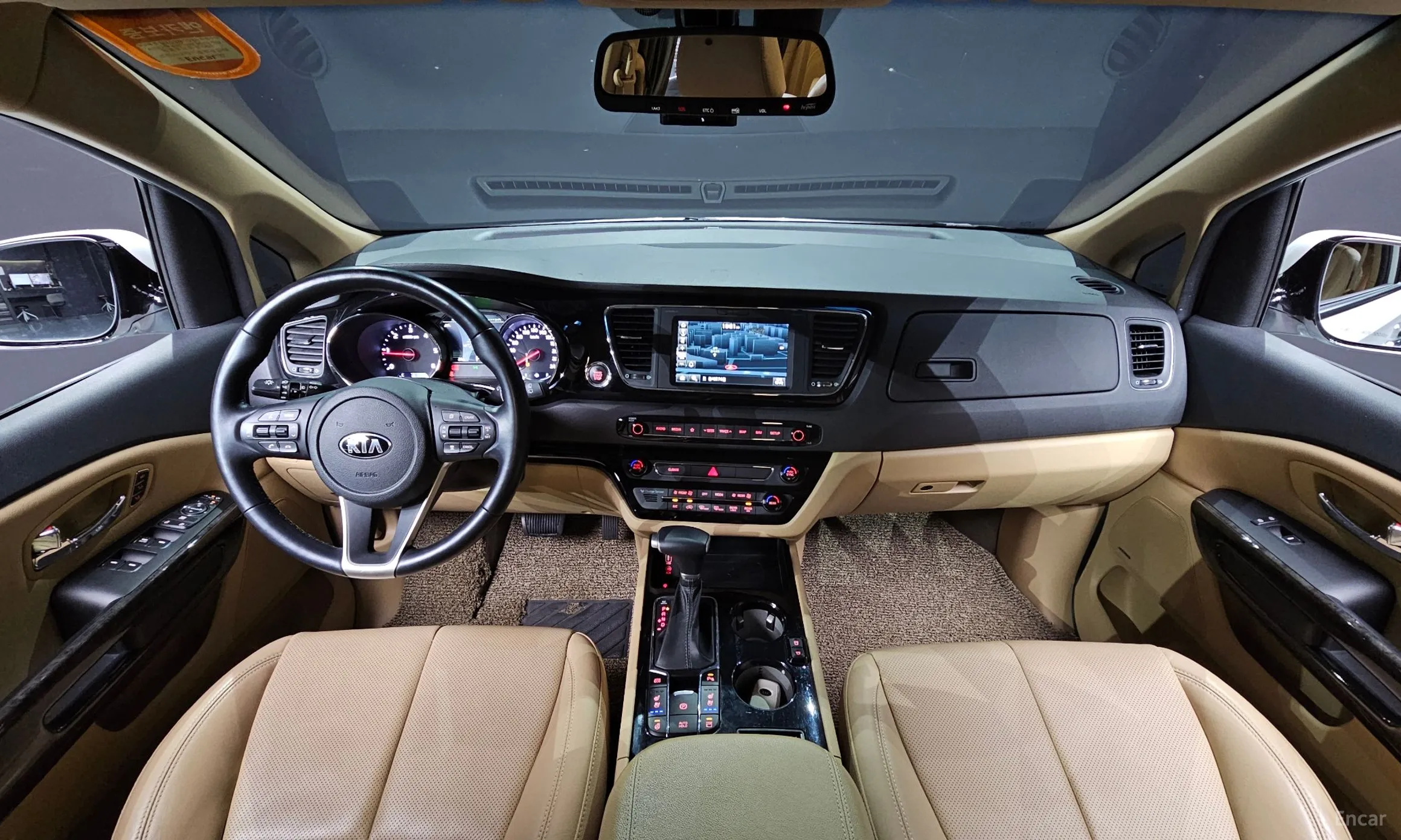 Kia Carnival превью 4