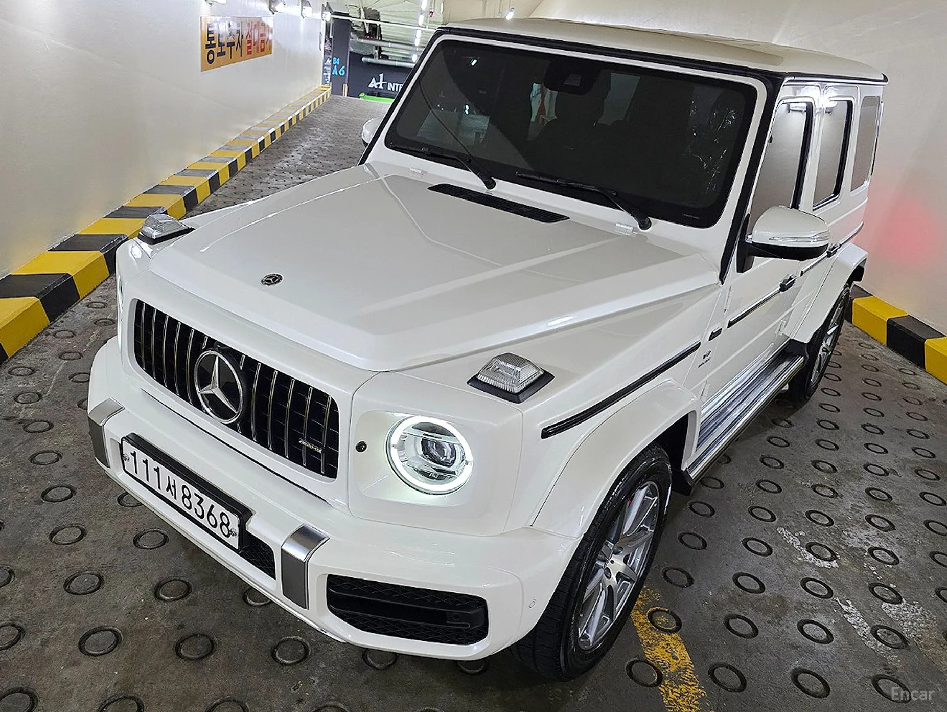 Mercedes Benz G-Class W463b