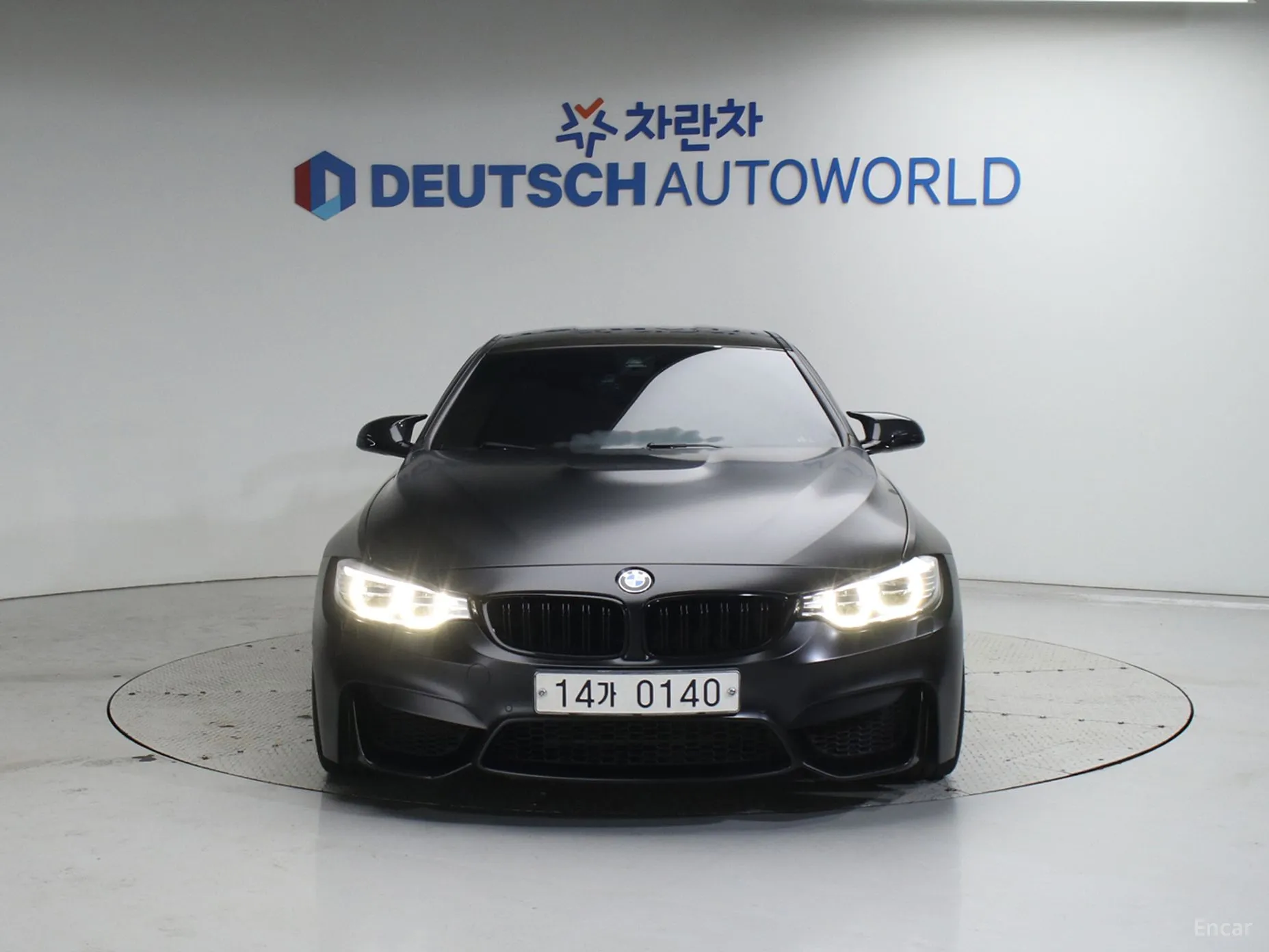 BMW M4 (F82) превью 3