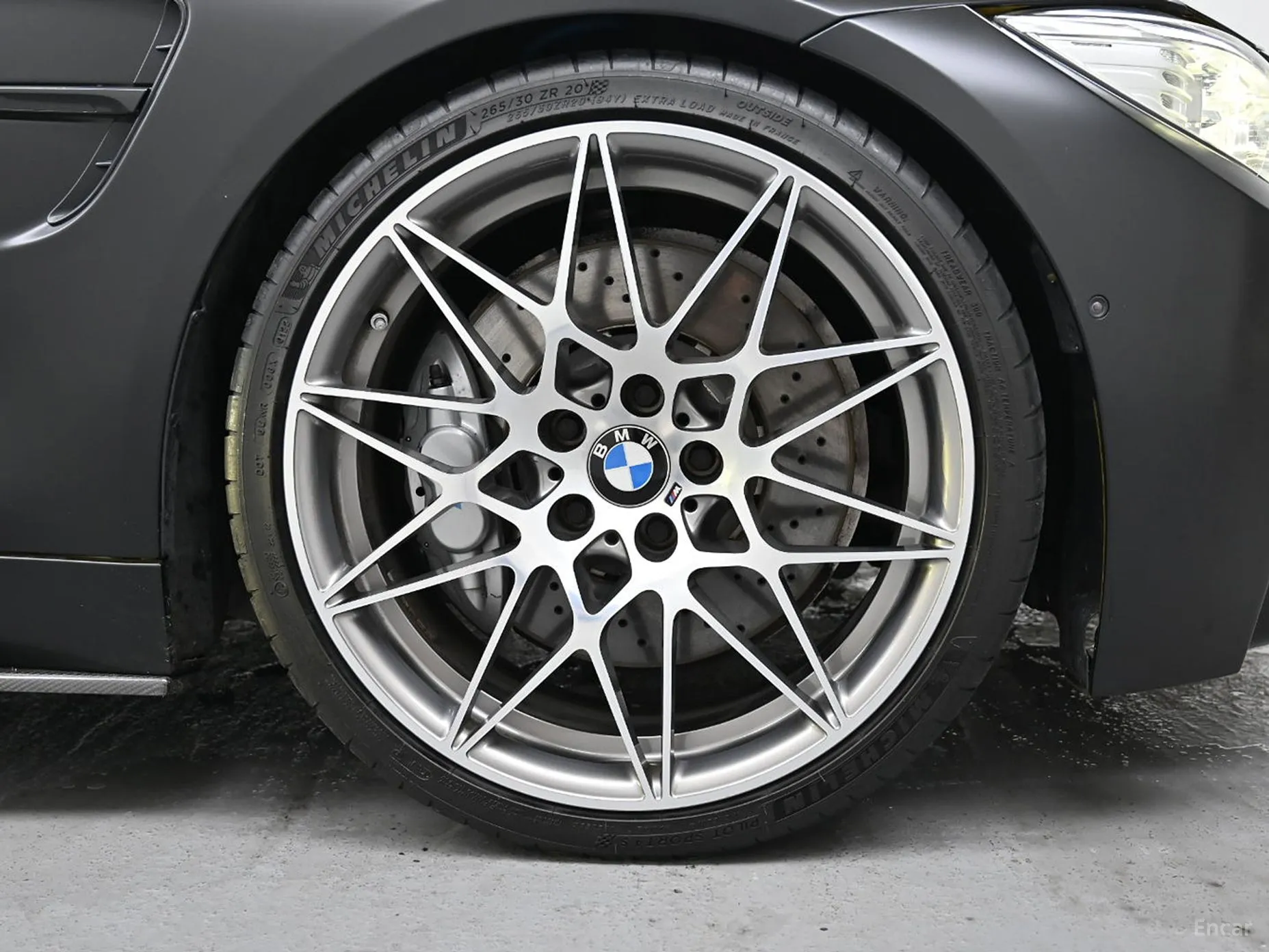 BMW M4 (F82) превью 4