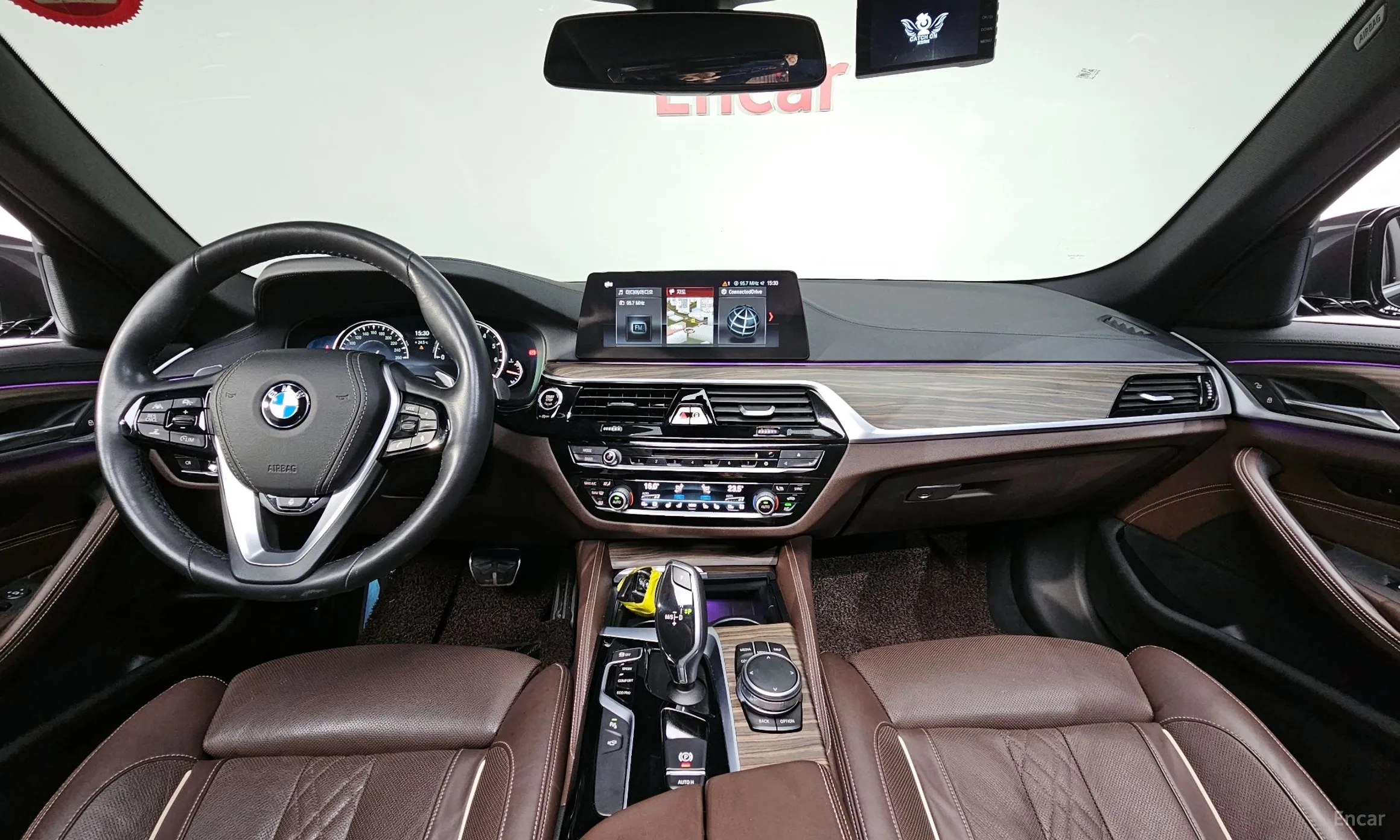 BMW 5 Series (G30) превью 4