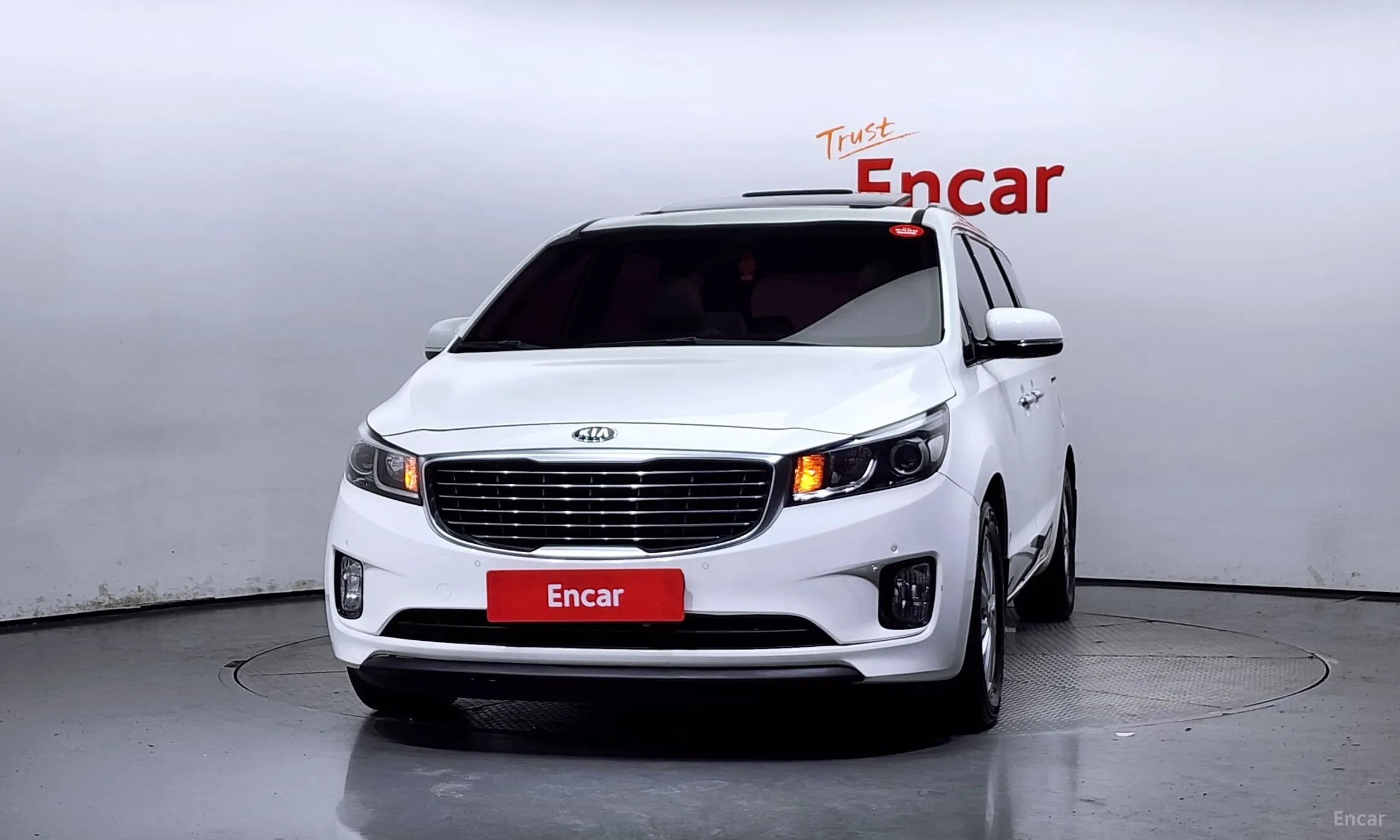 Kia Carnival превью 2