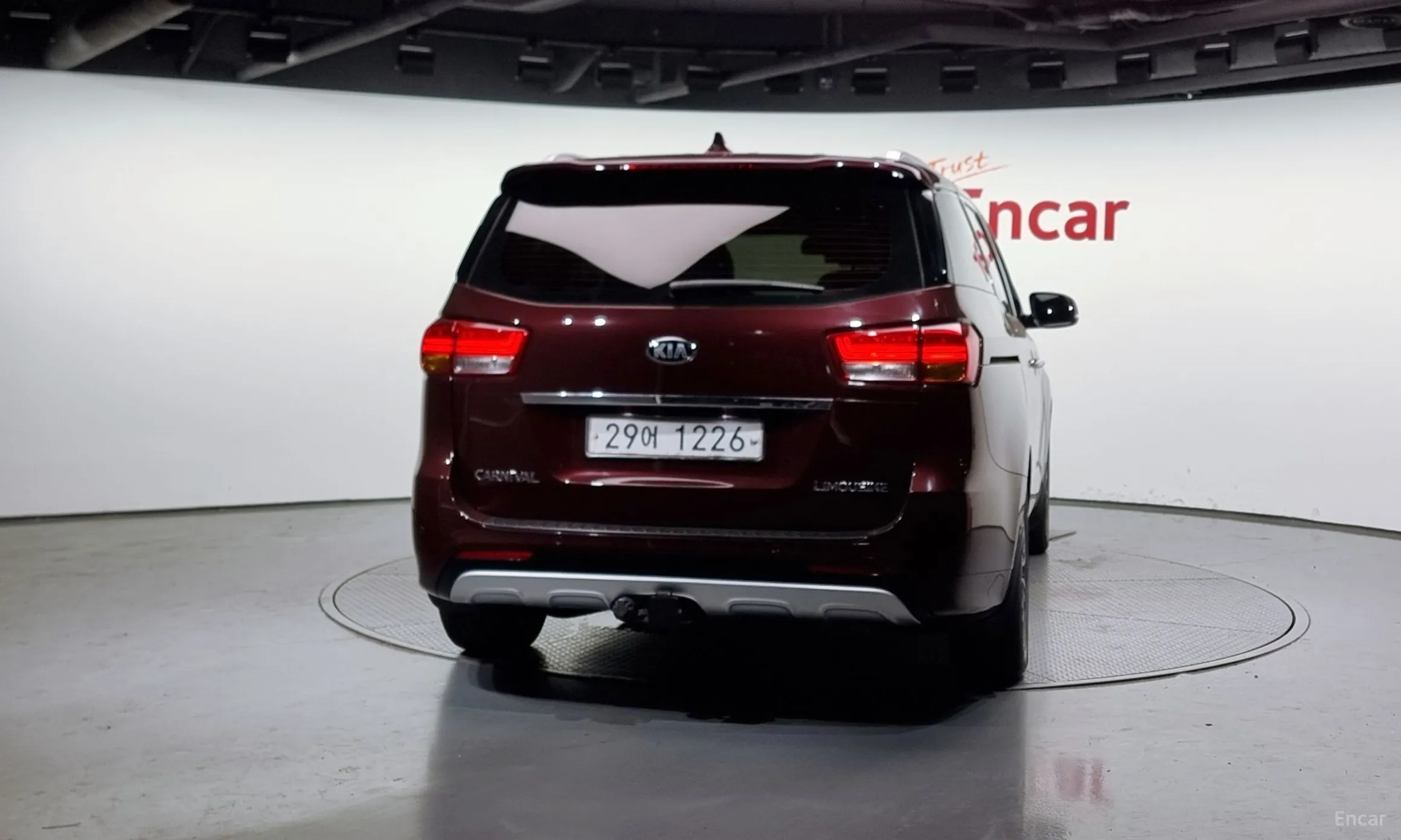 Kia Carnival превью 3