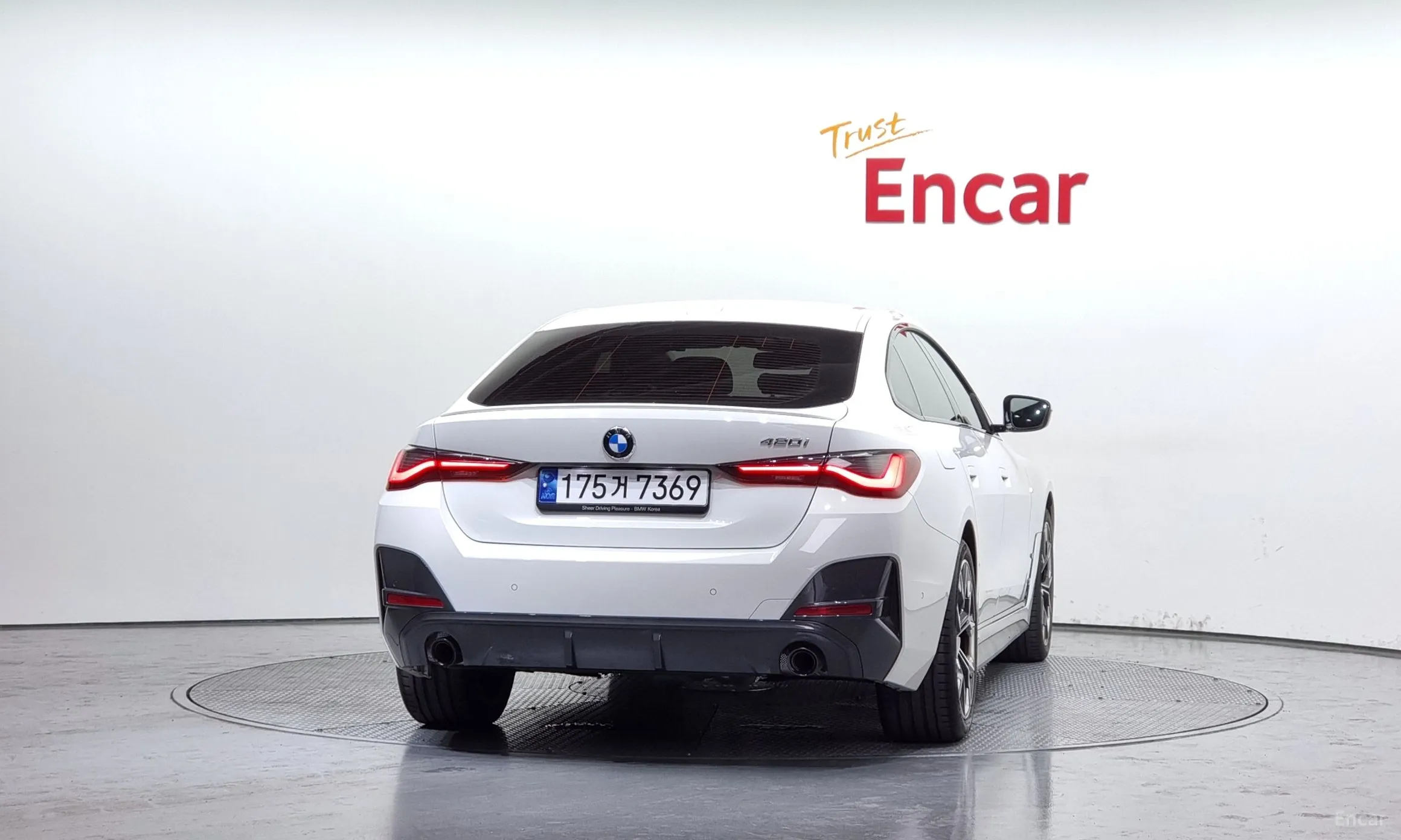 BMW Series 4 (G22) превью 3