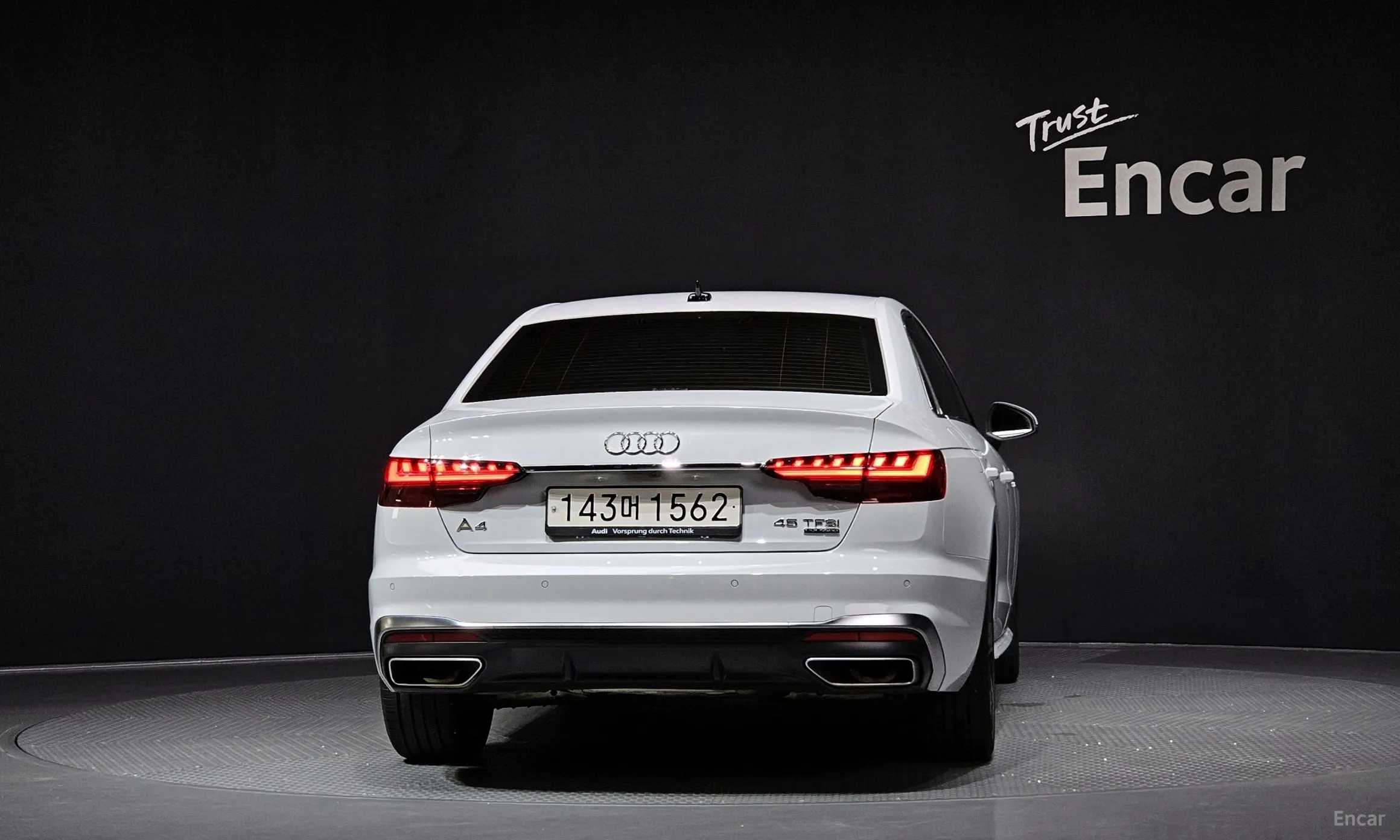 Audi A4 (B9) превью 3