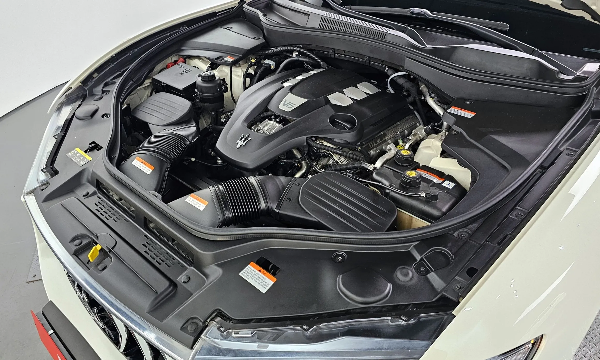 Maserati Levante превью 6