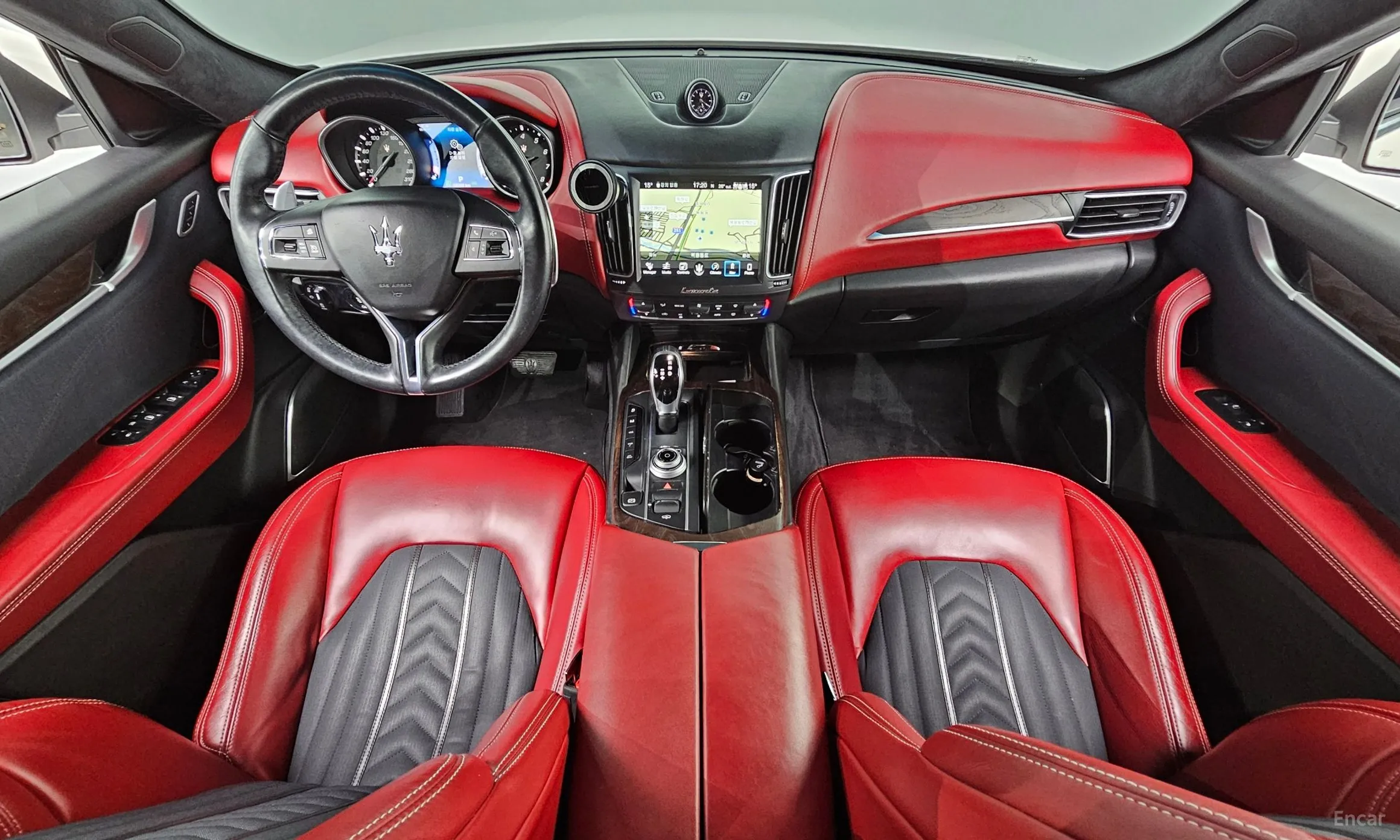 Maserati Levante превью 7