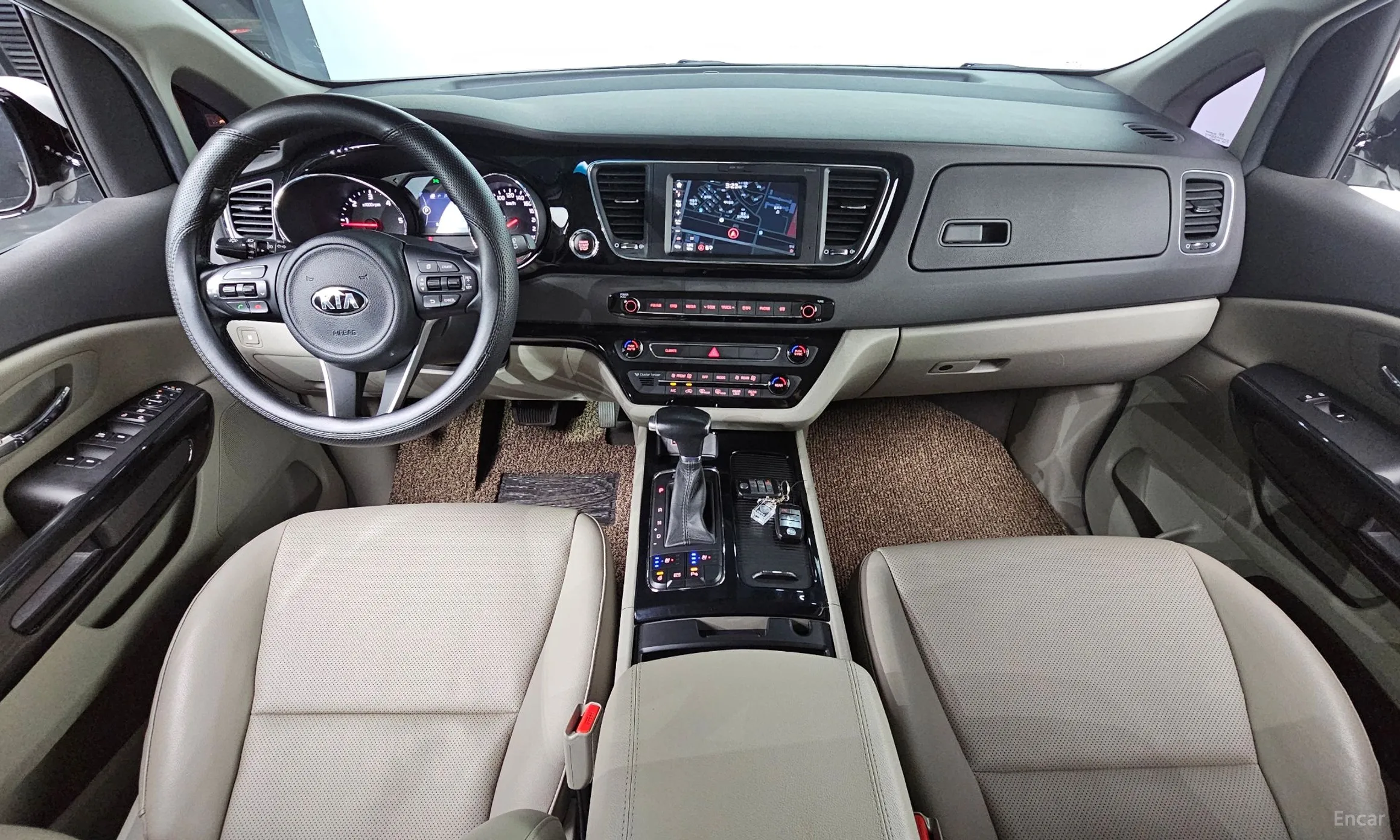 Kia Carnival превью 4