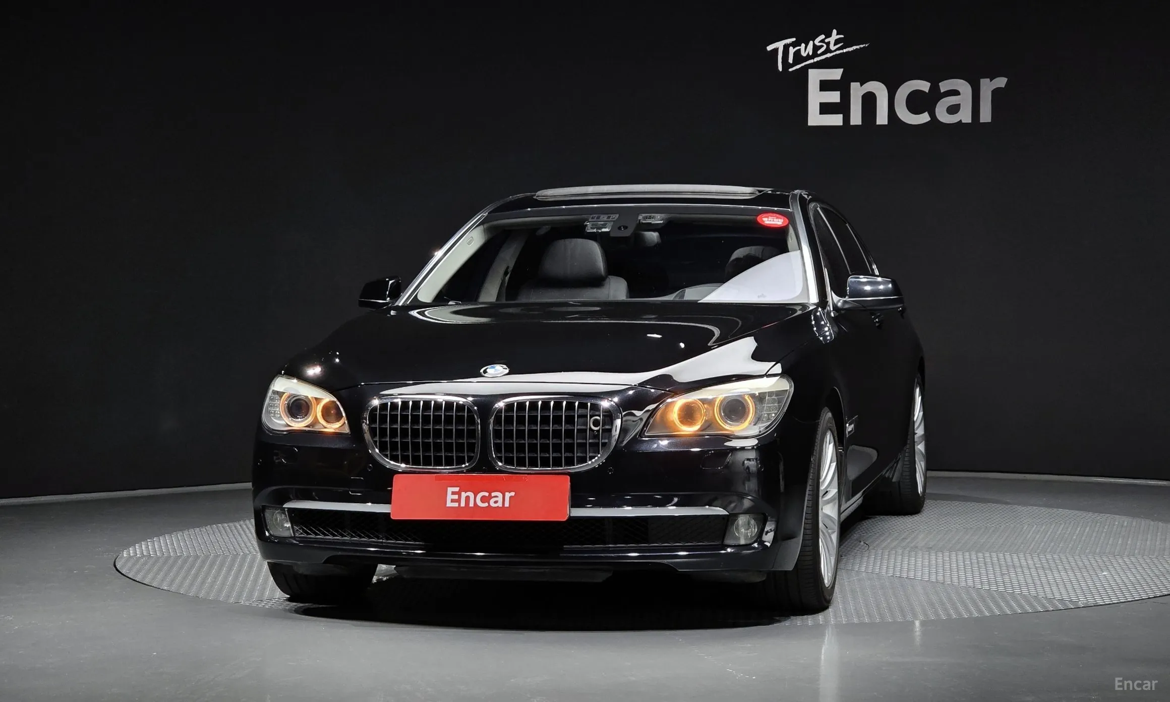 BMW 7 Series (F01)