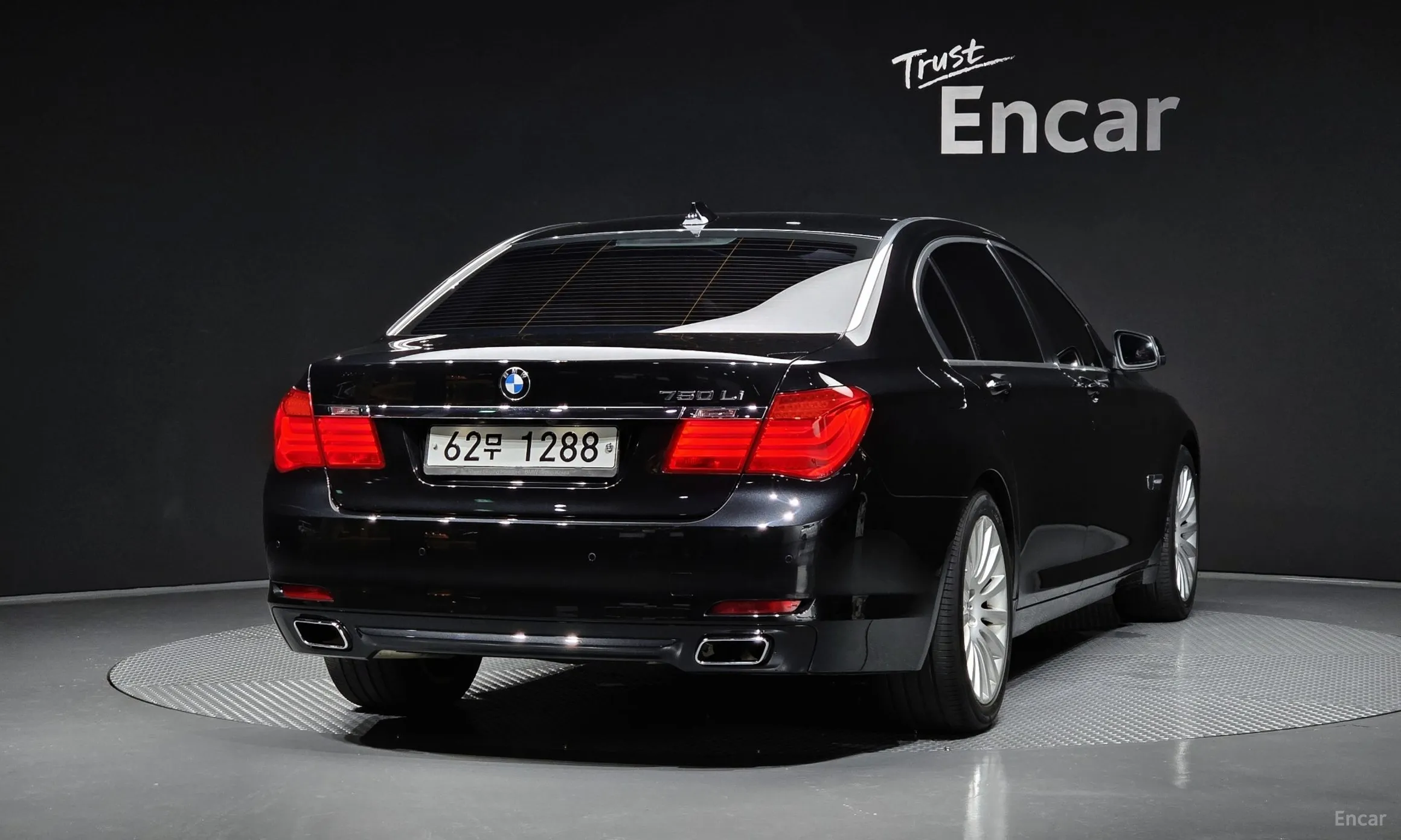 BMW 7 Series (F01) превью 3
