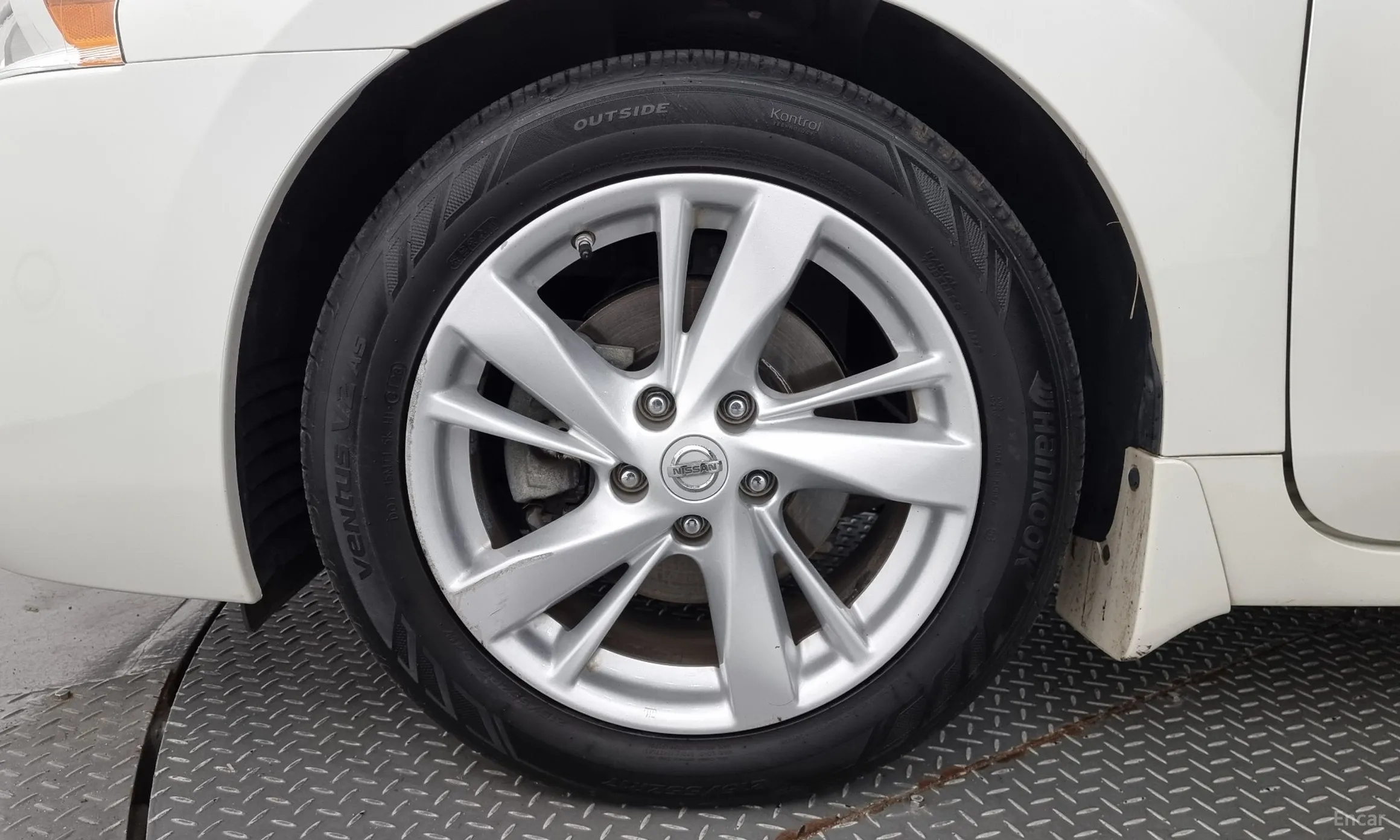 Nissan Altima превью 5