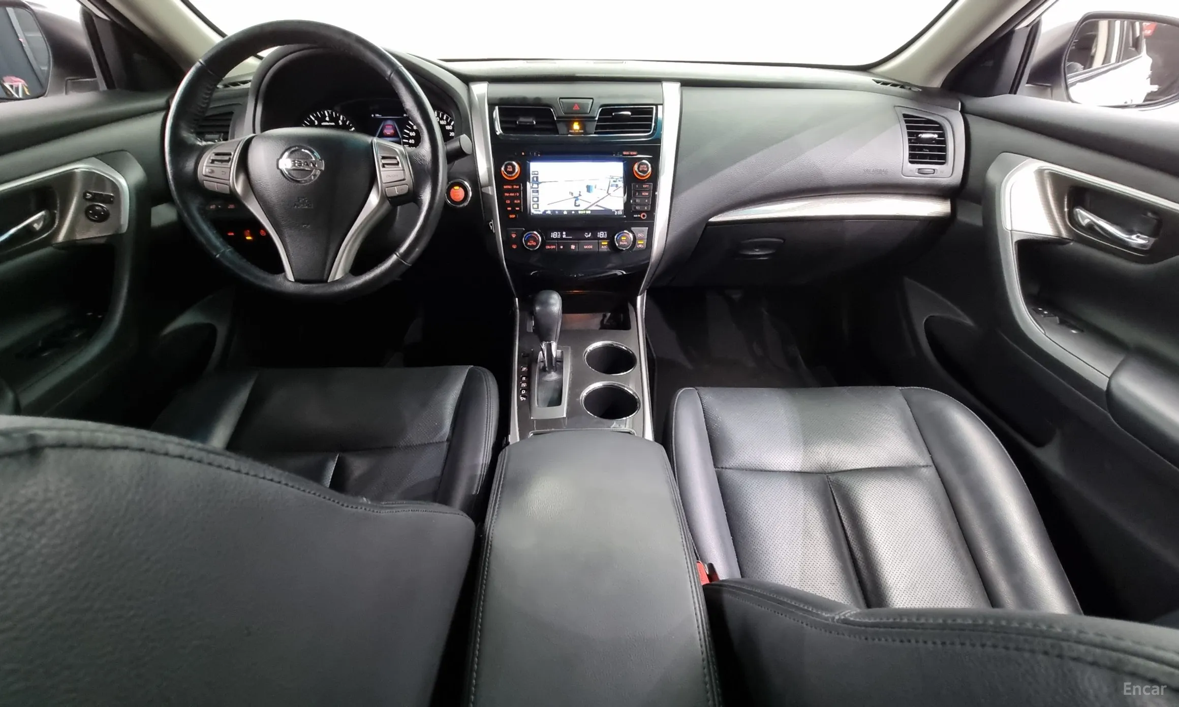 Nissan Altima превью 7