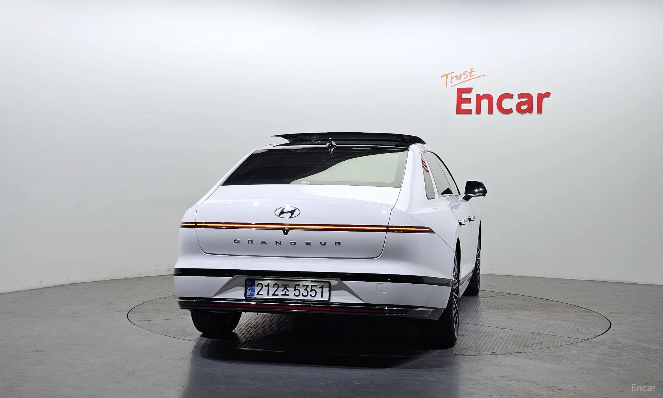 Hyundai Grandeur Hybrid (GN7) превью 3