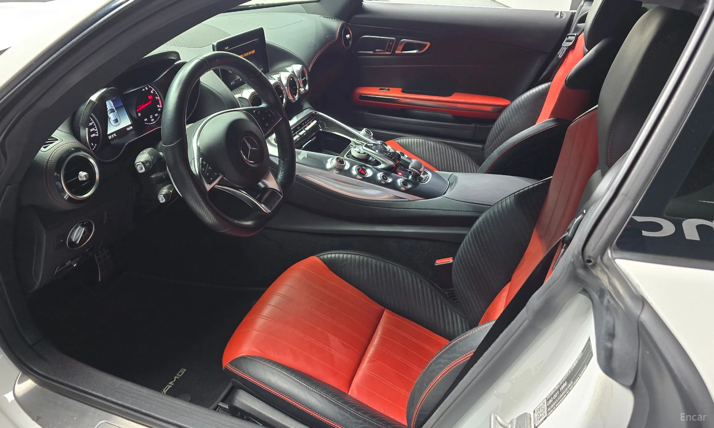 Mercedes Benz AMG GT превью 4