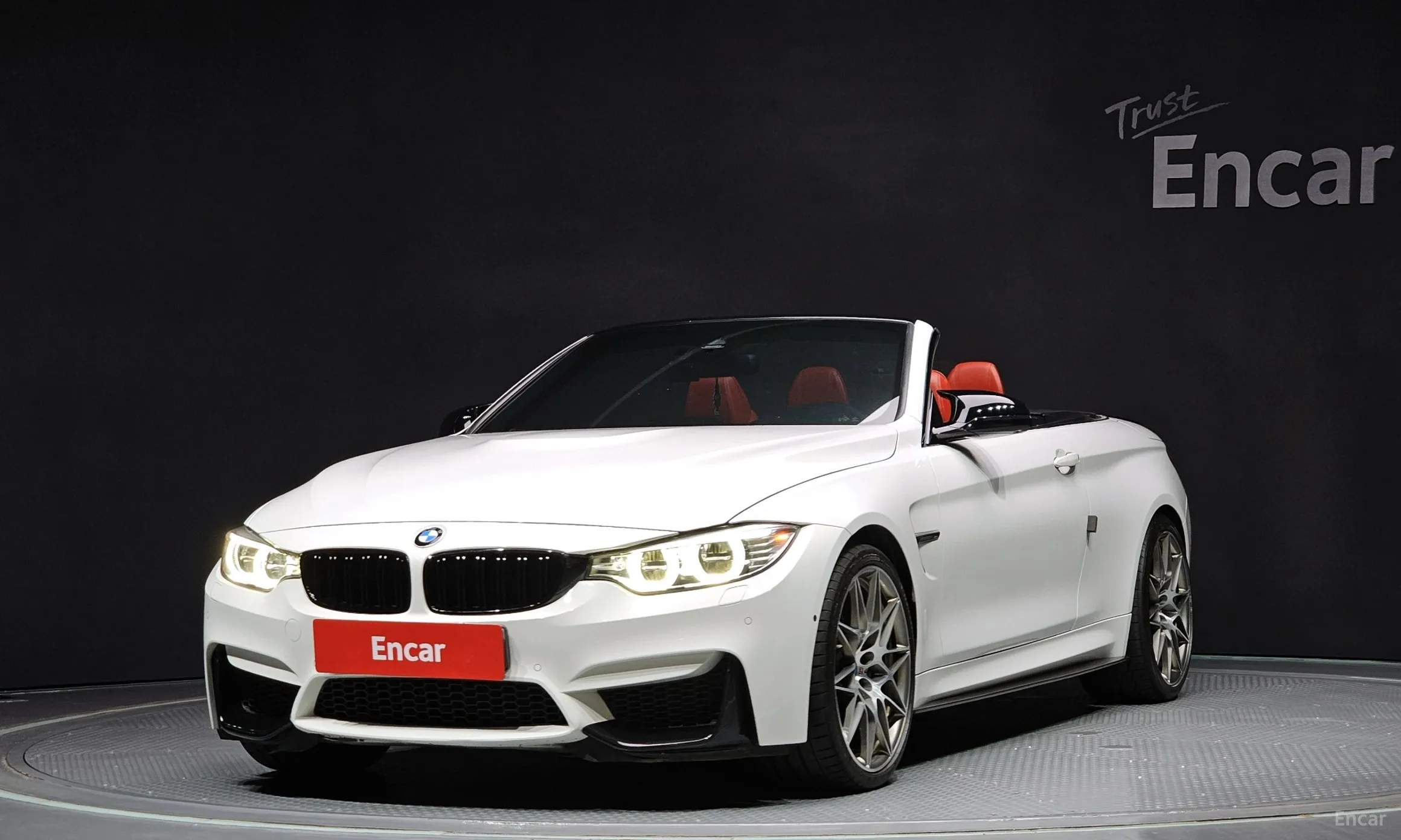 BMW M4 (F82)